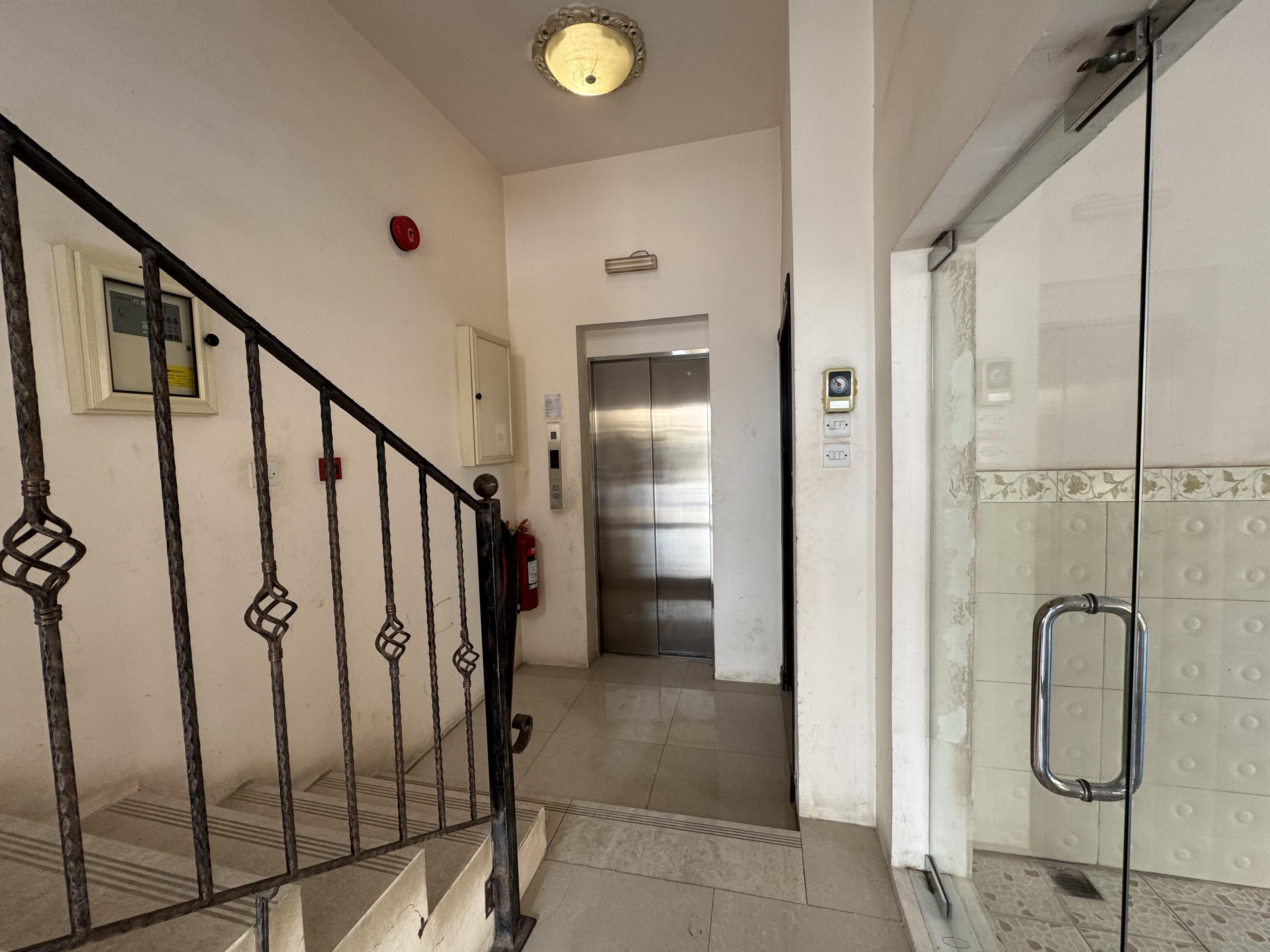 property 1350 image 4