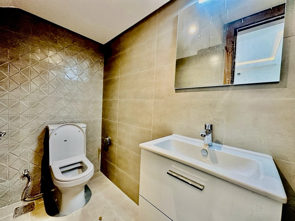 property 1399 image 12