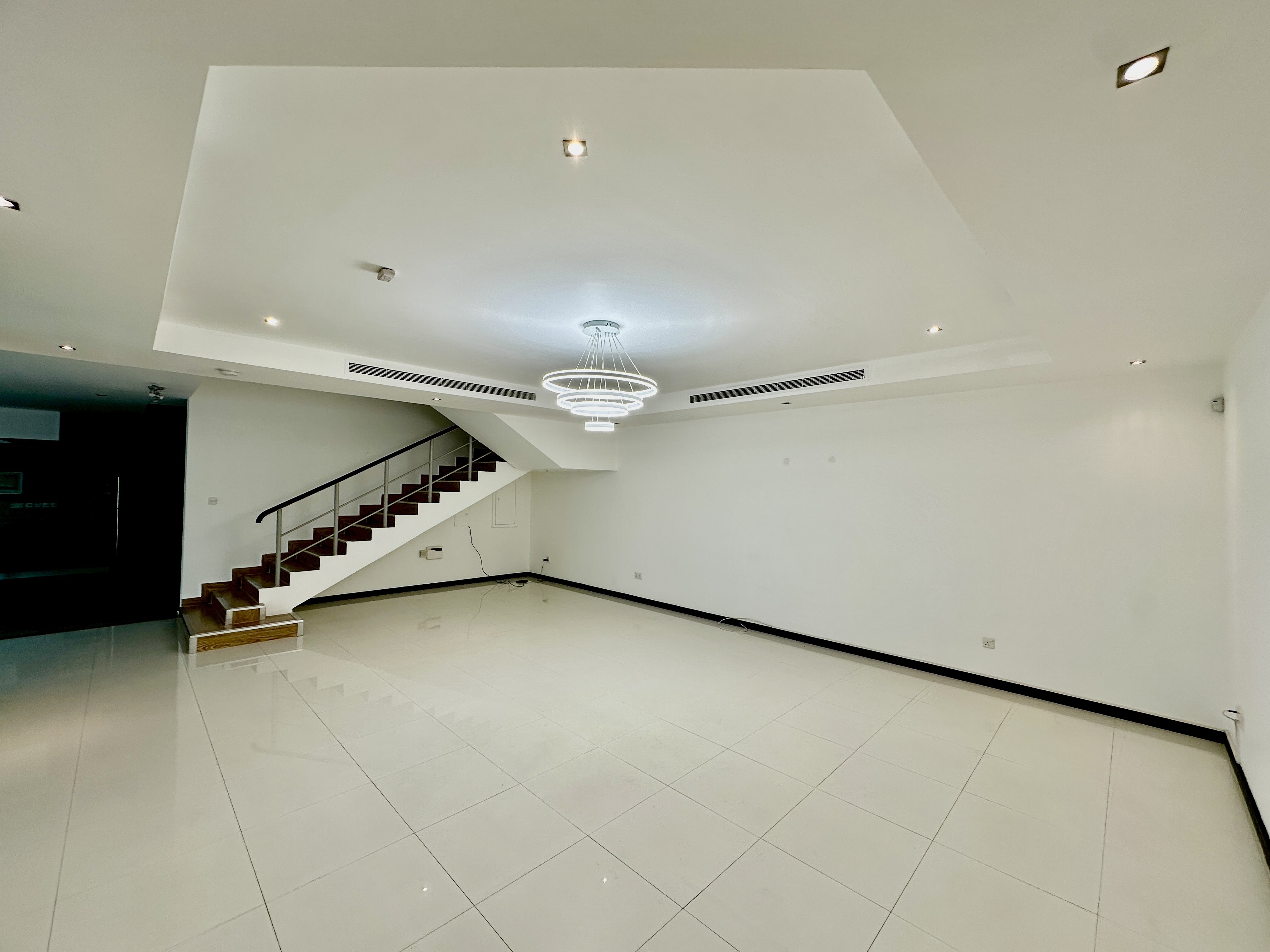property 1498 image 4