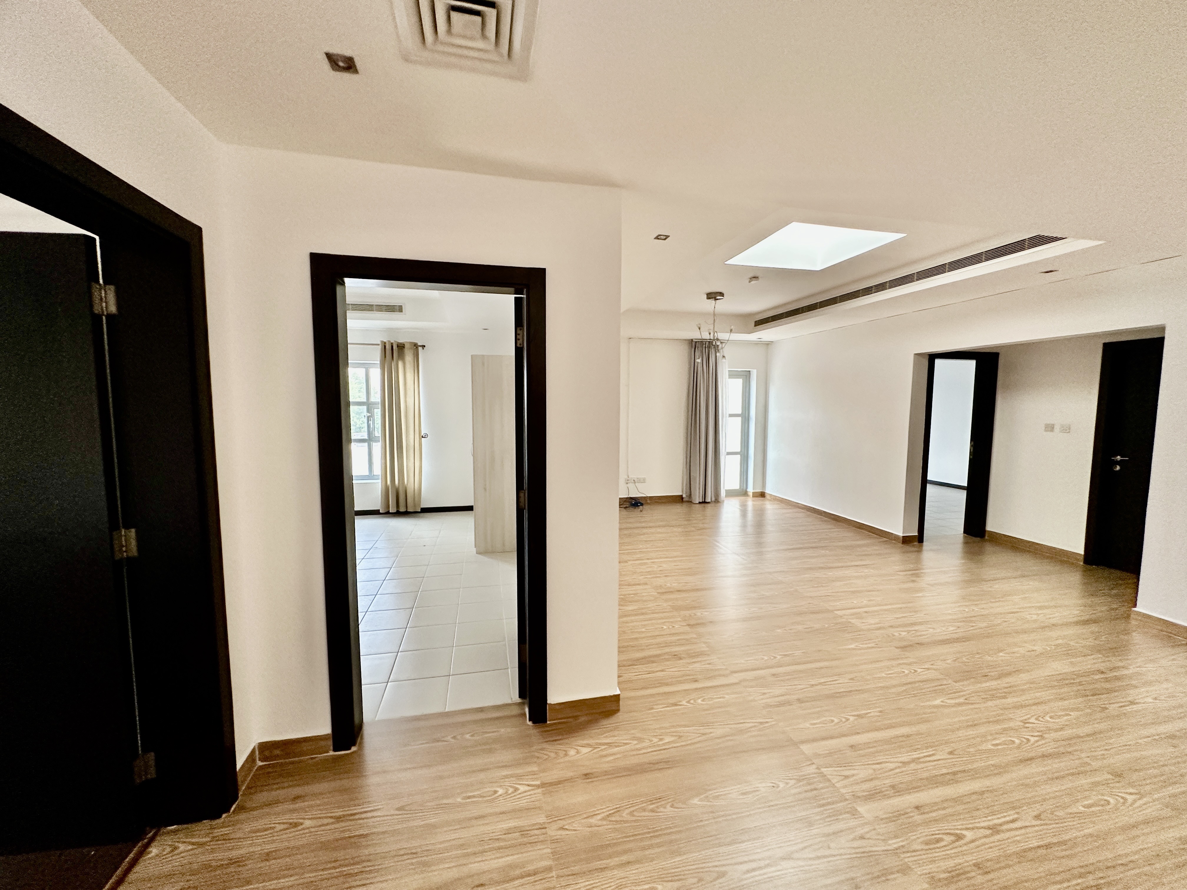 property 1498 image 8