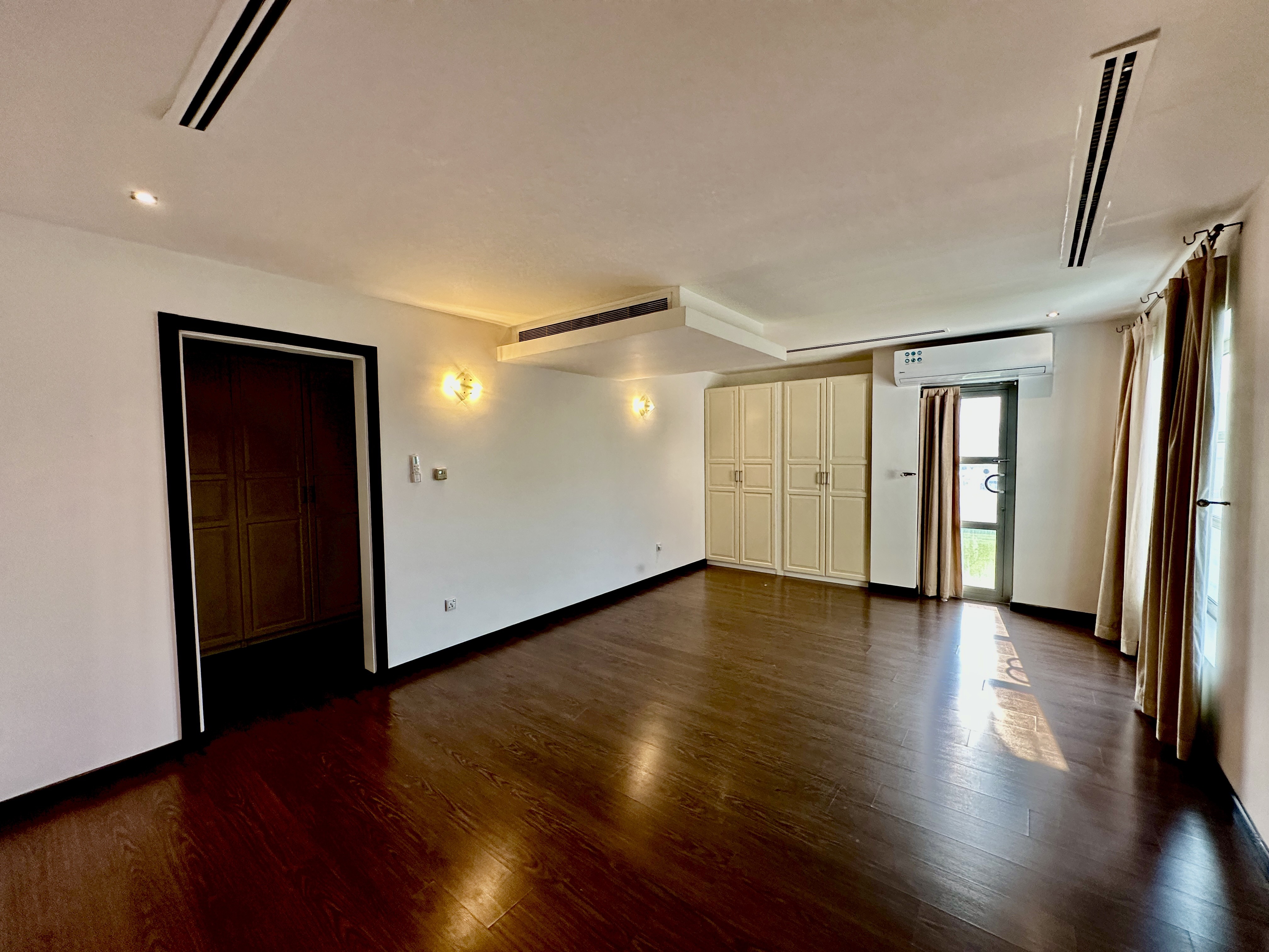 property 1498 image 9