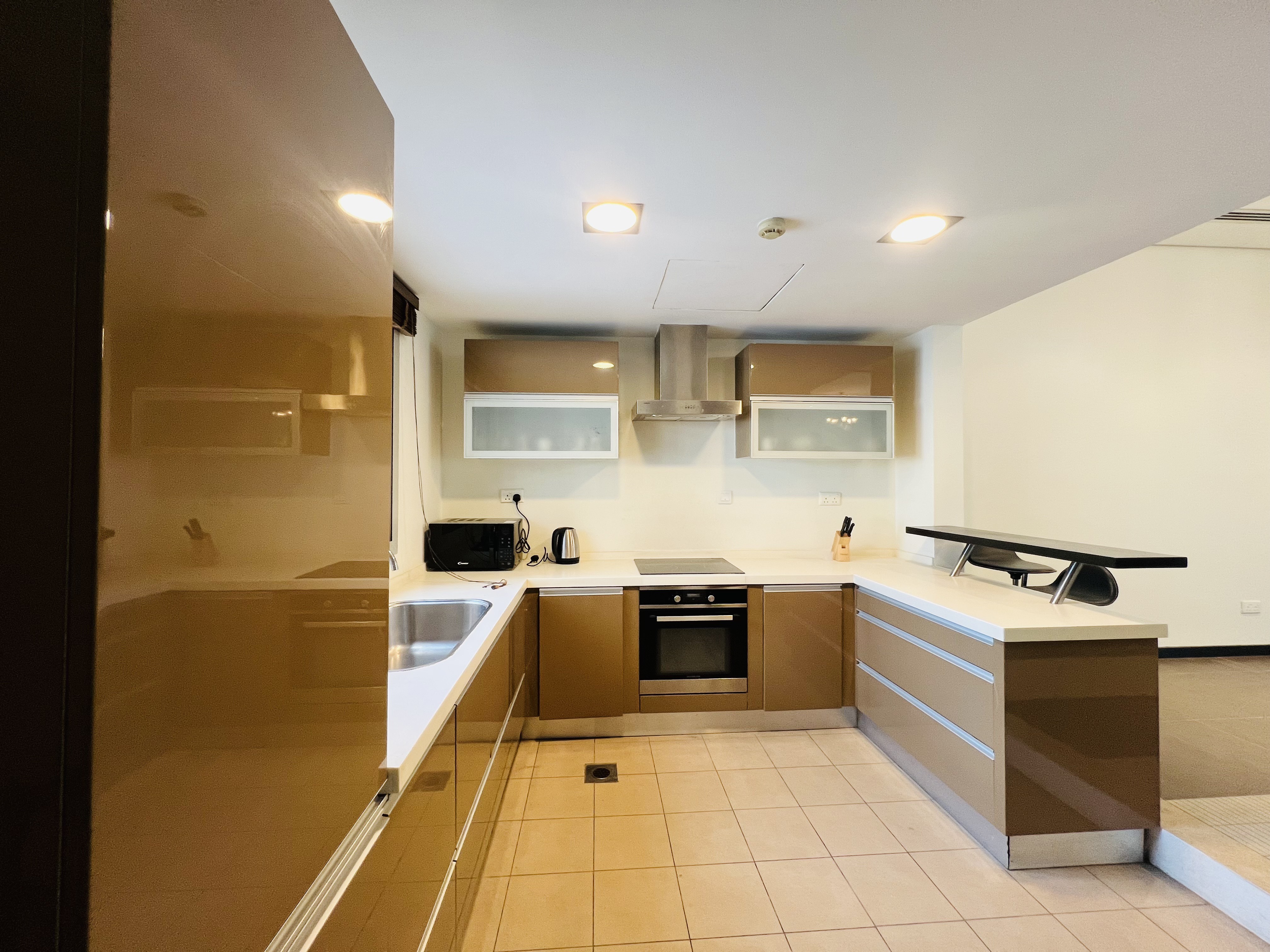 property 1516 image 4