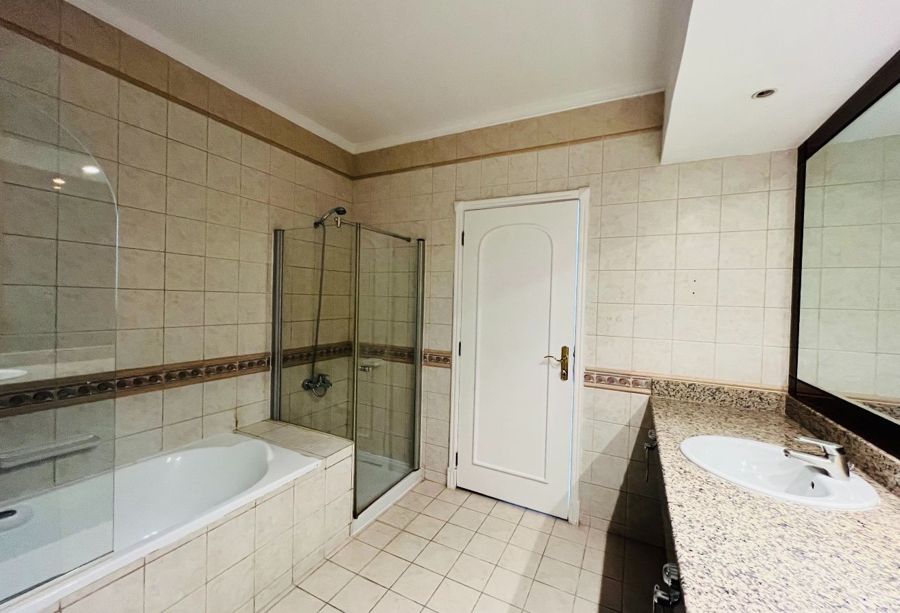 property 1527 image 18