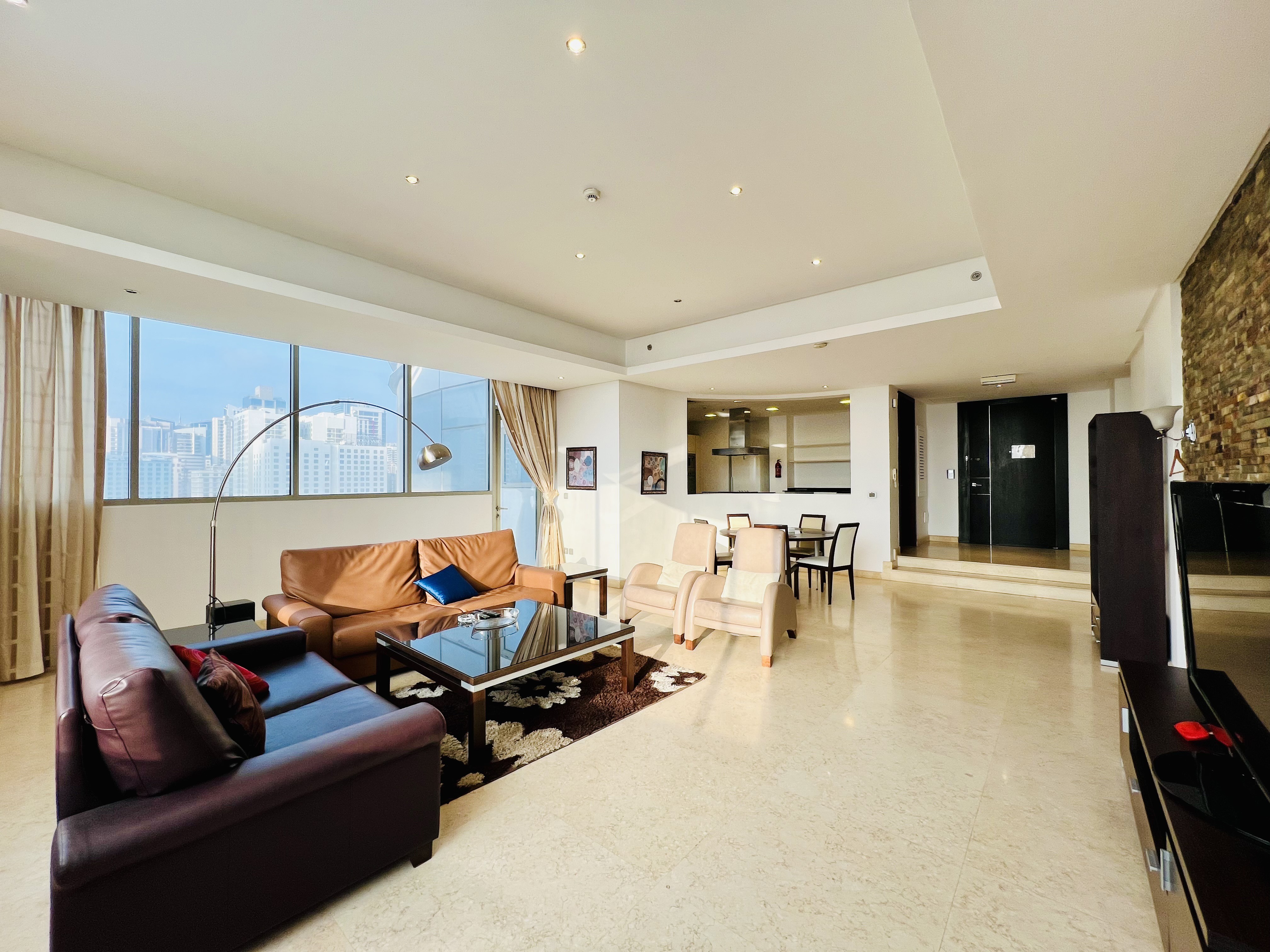 property 1528 image 0