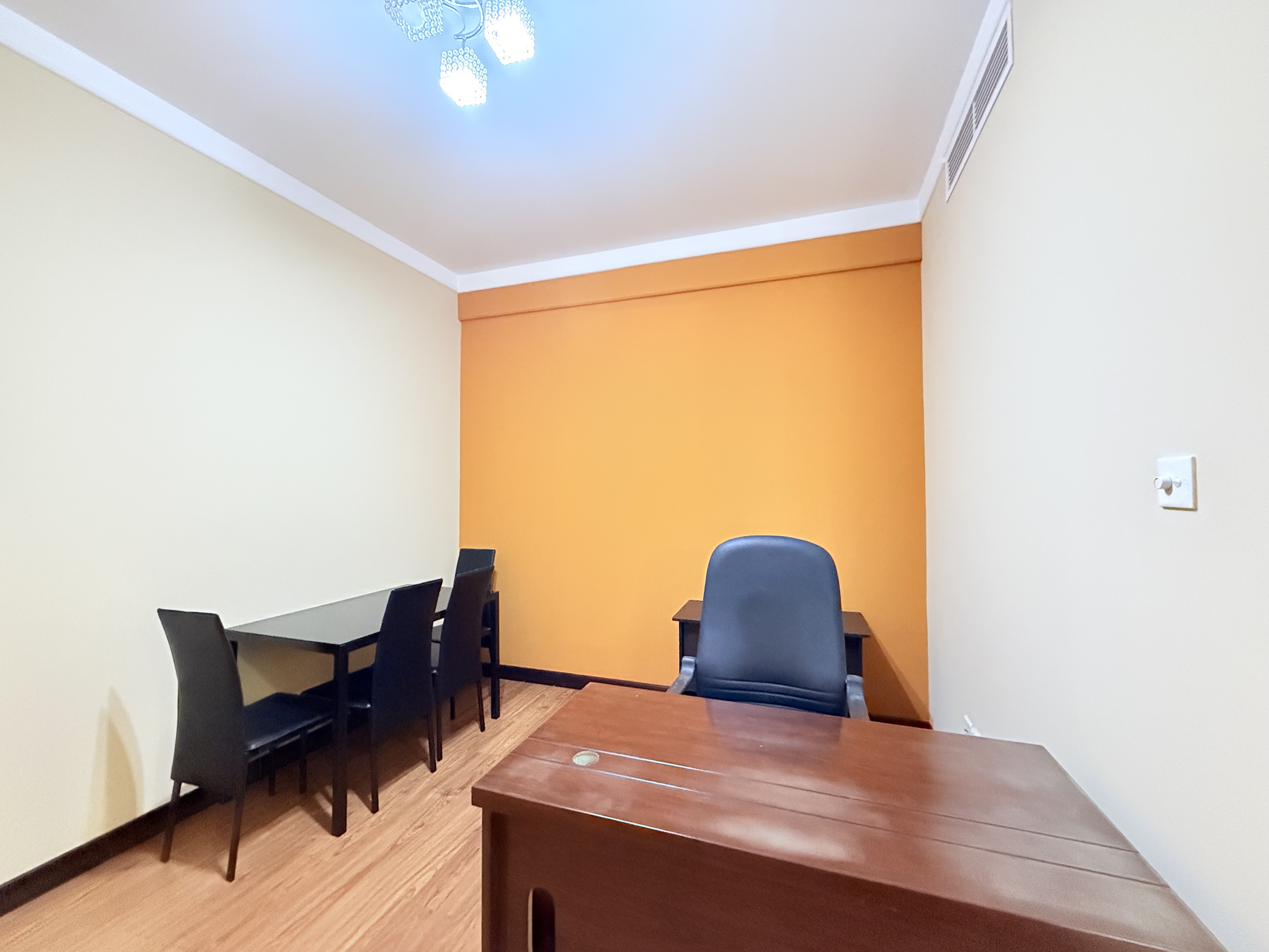 property 1598 image 4