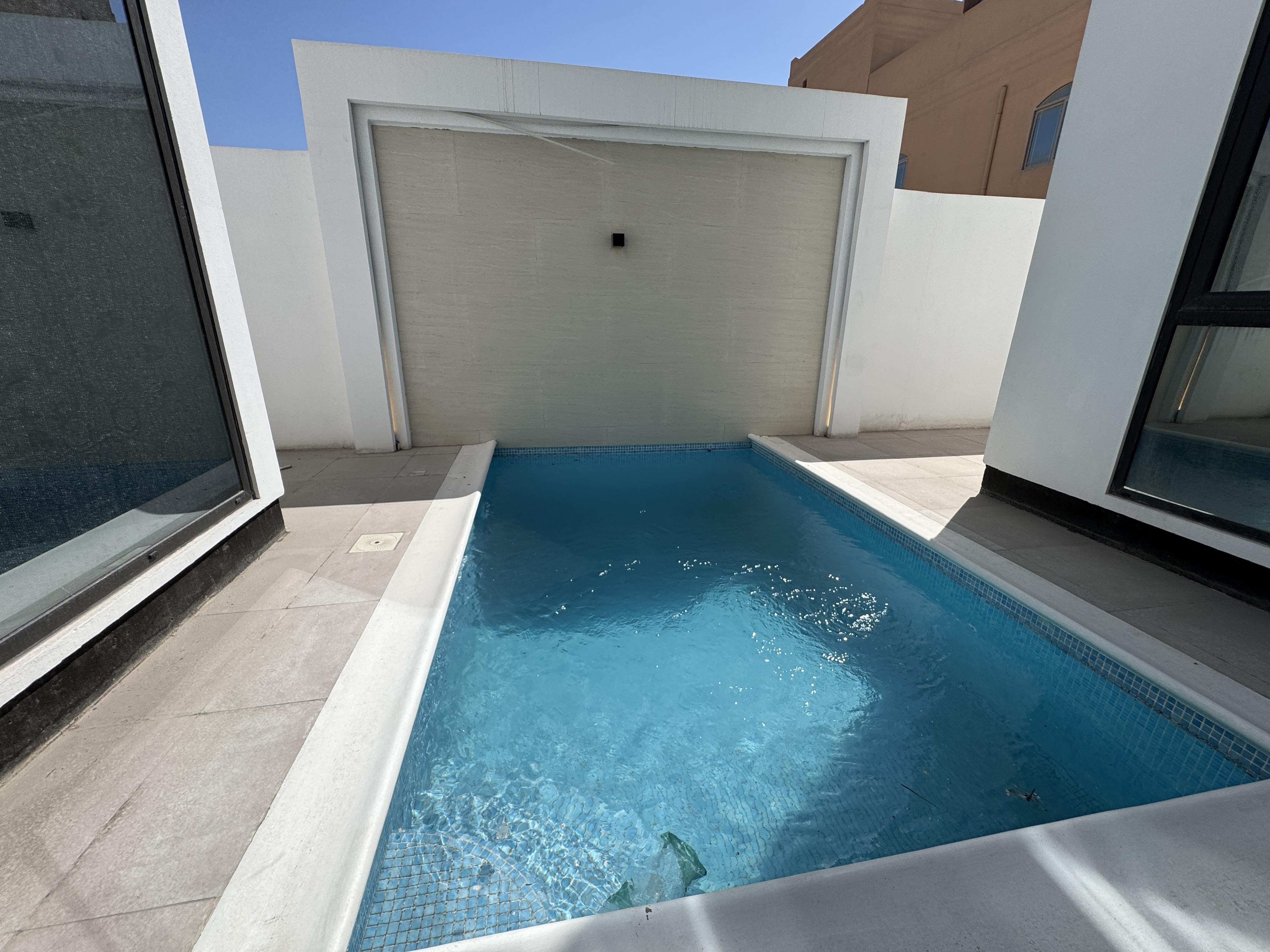 property 1611 image 3