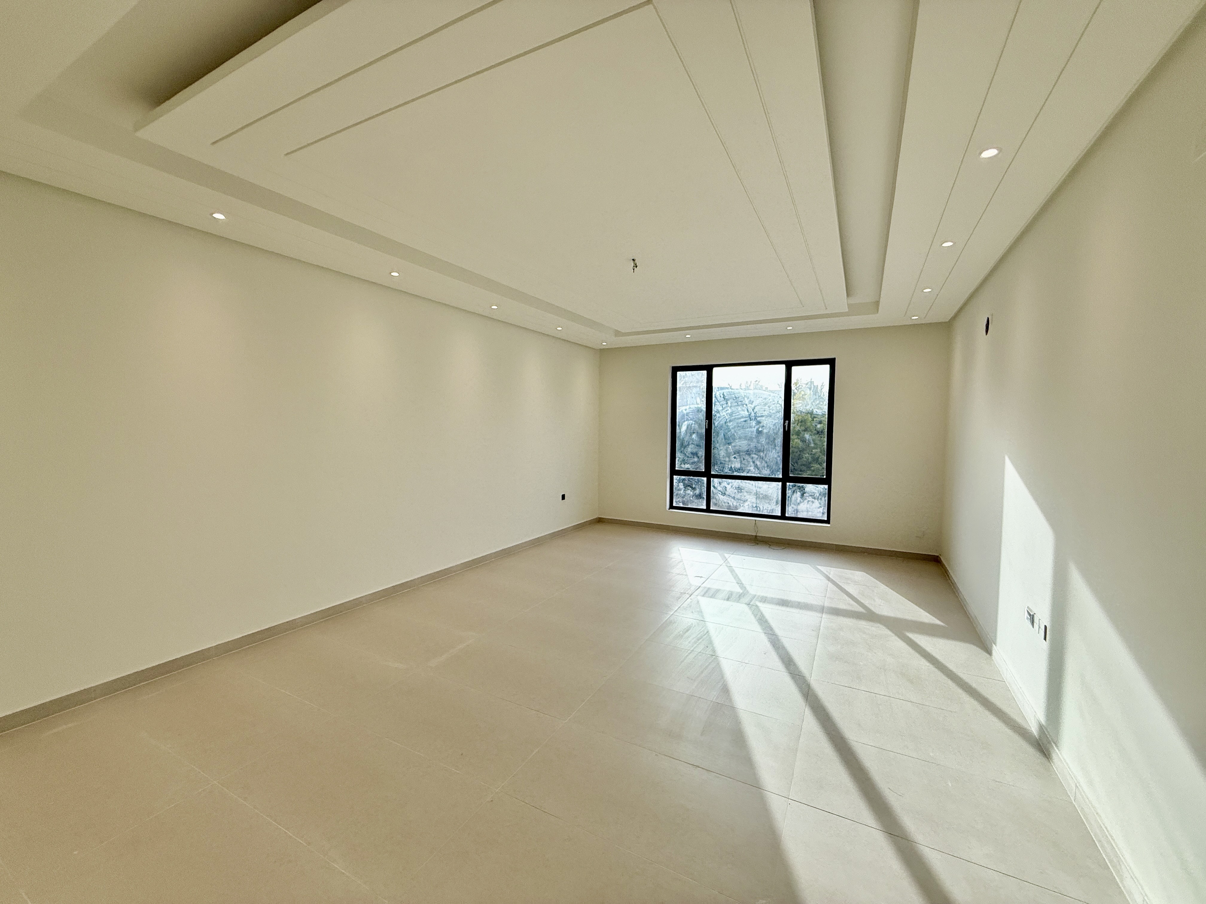 property 1615 image 4