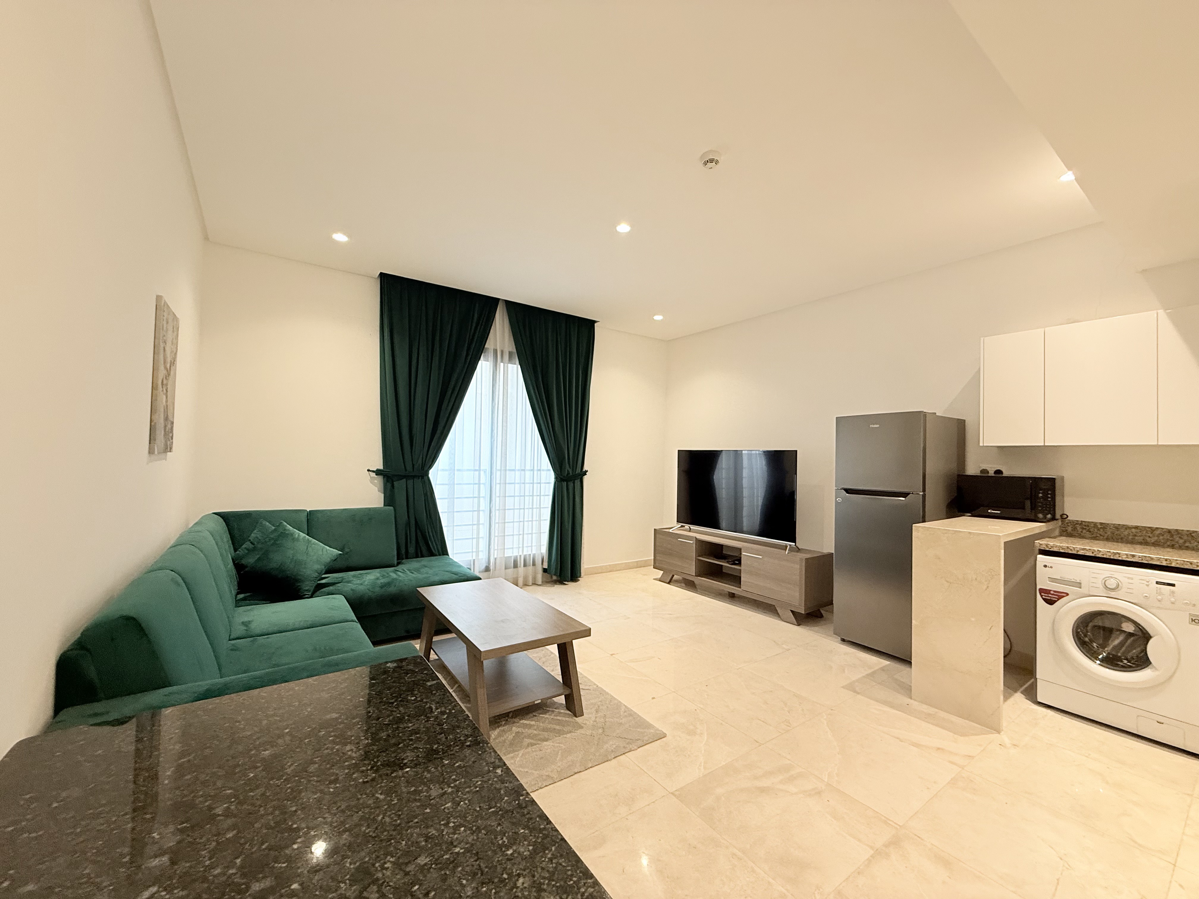property 1658 image 0