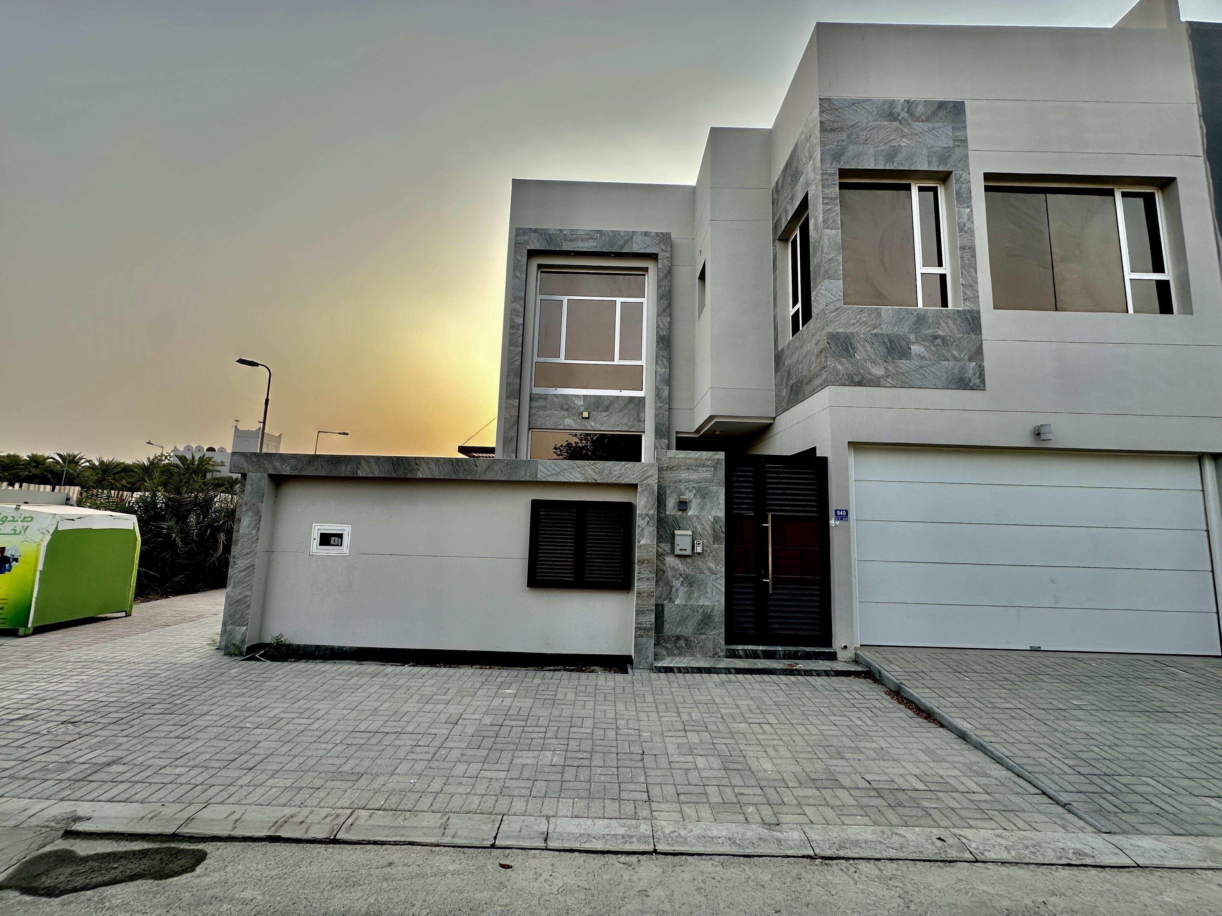property 1662 image 0