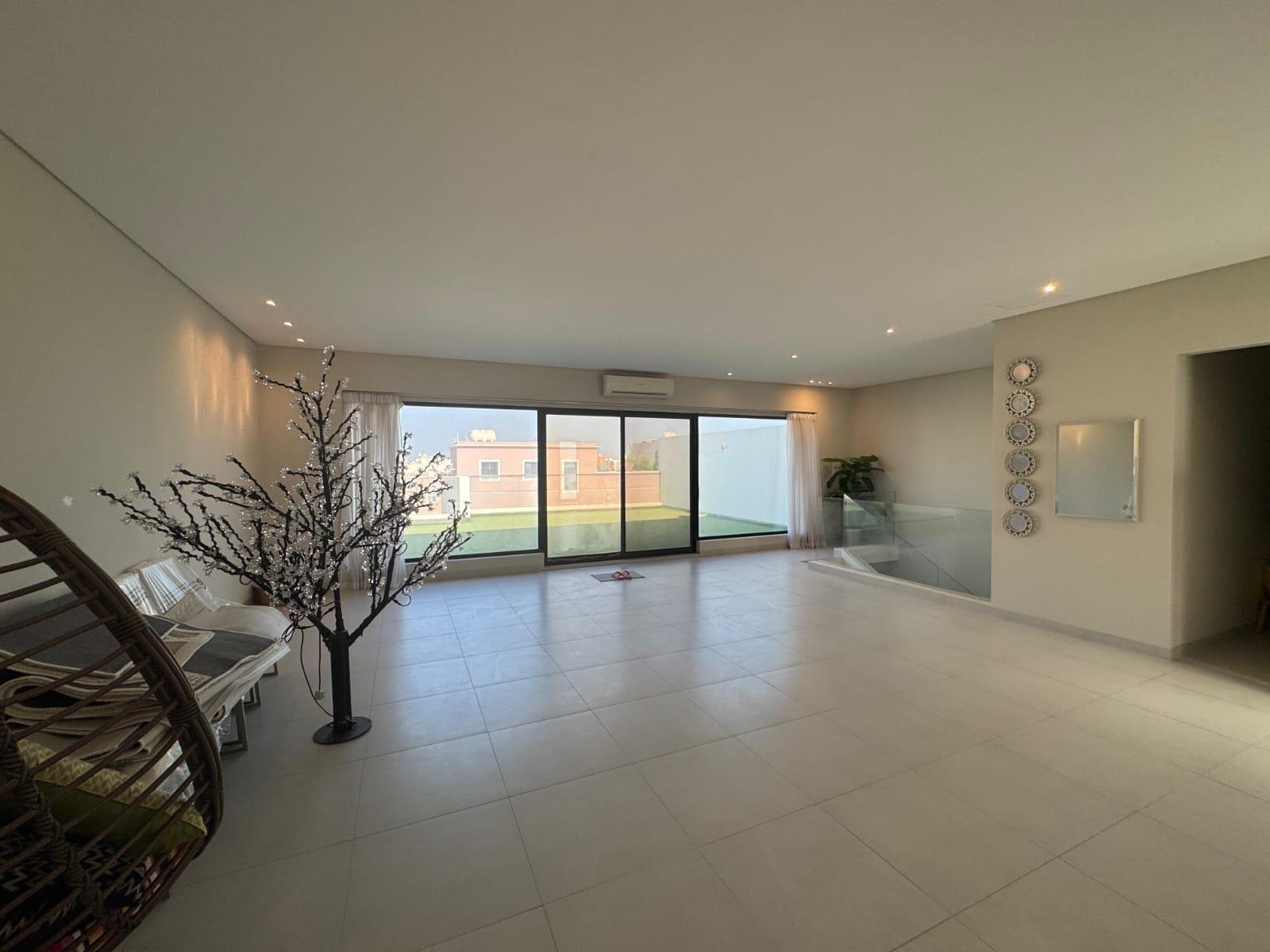 property 1677 image 1