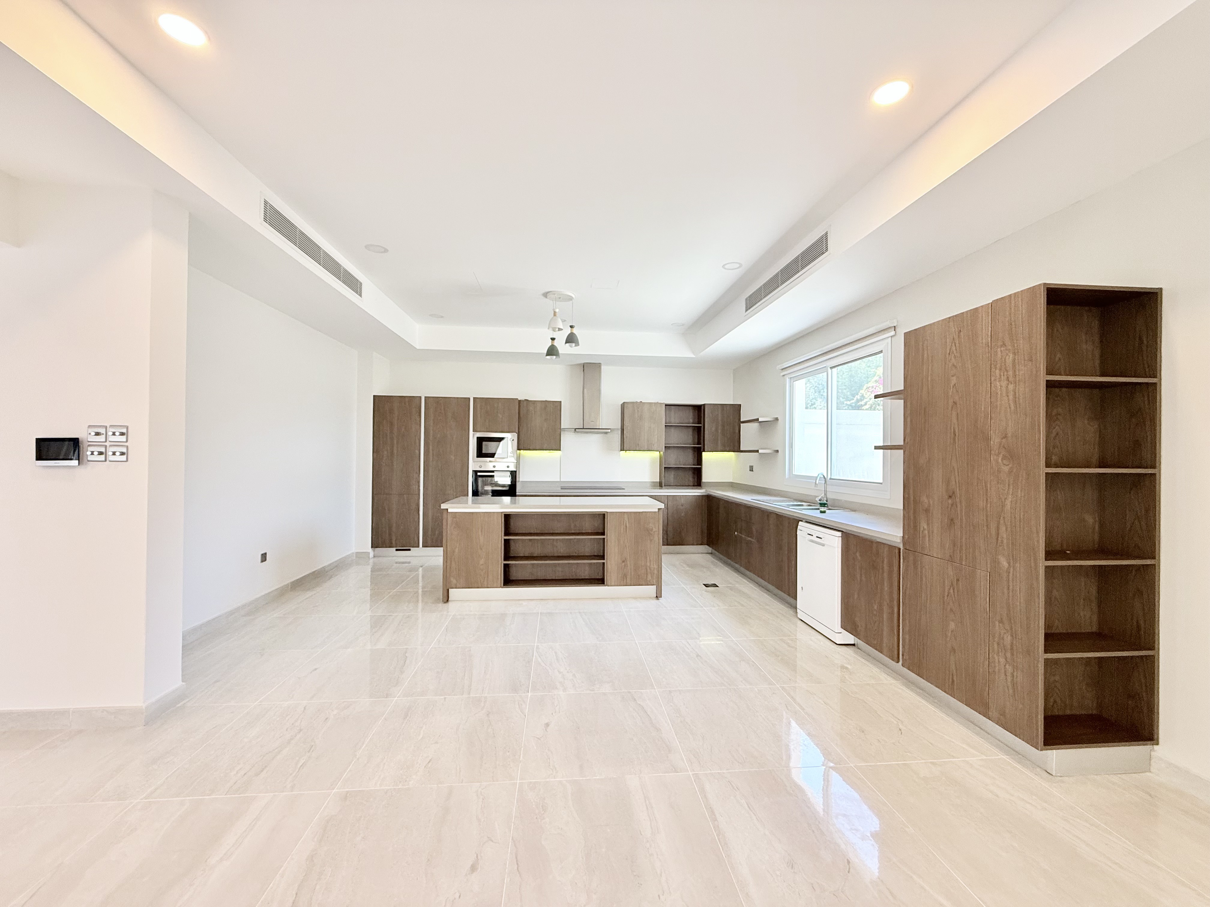 property 1685 image 4