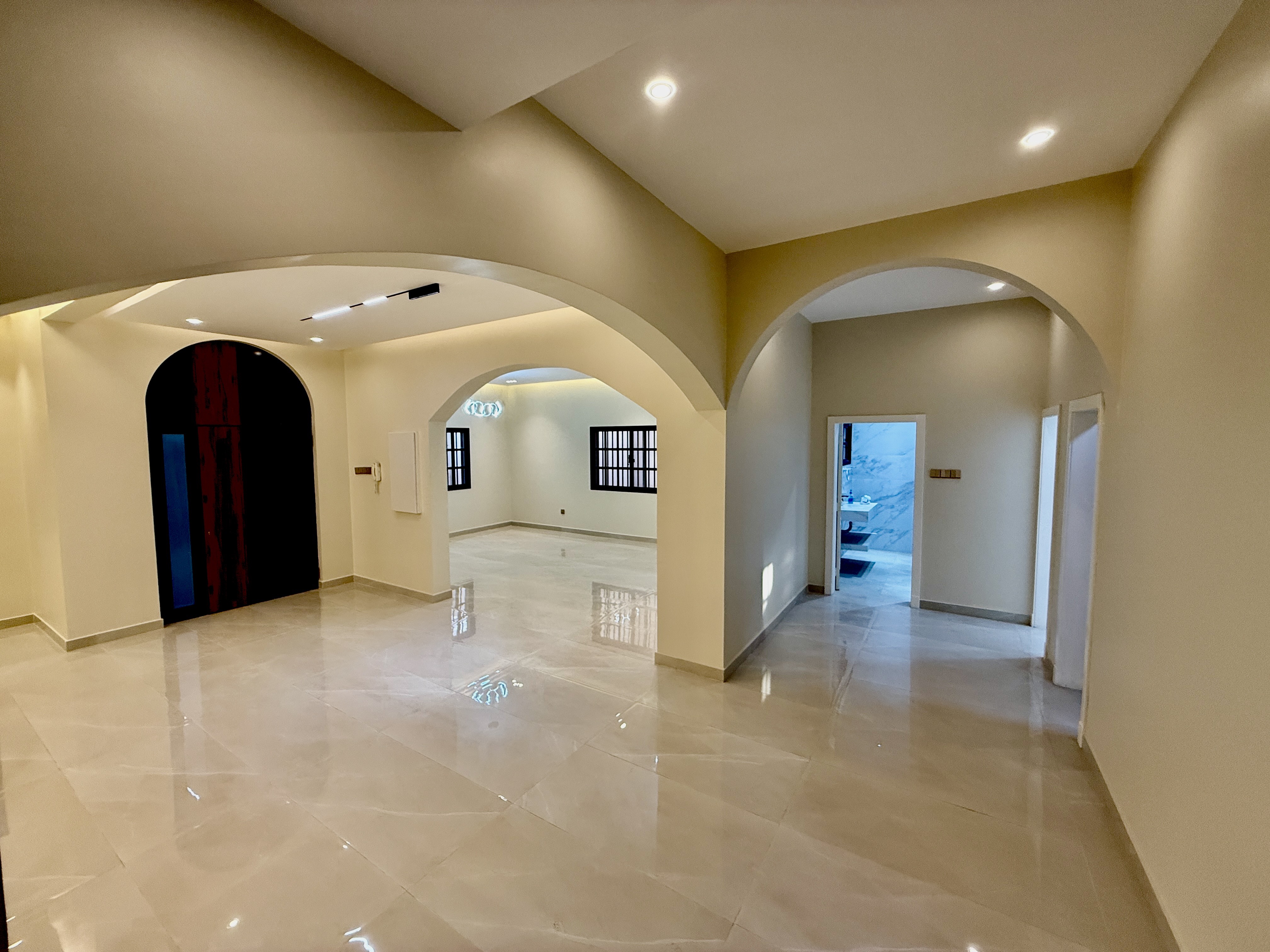 property 1711 image 5