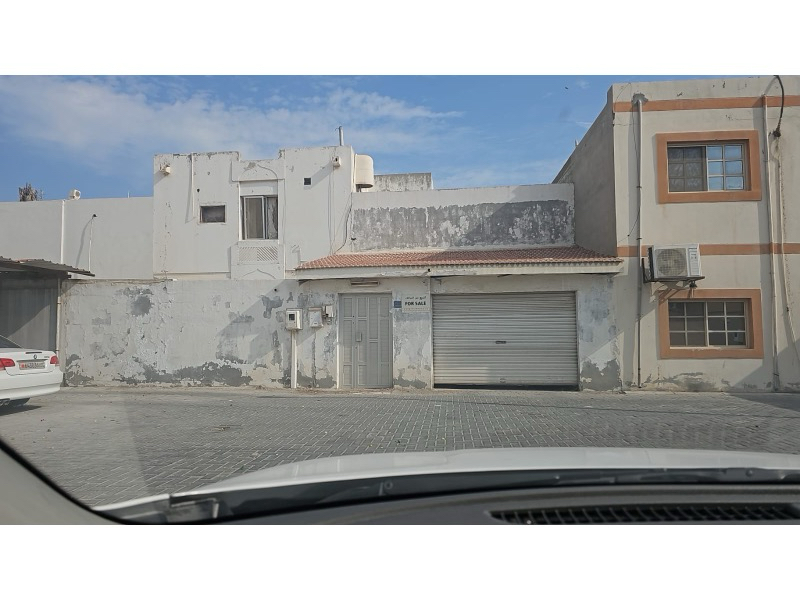 property 1725 image 0