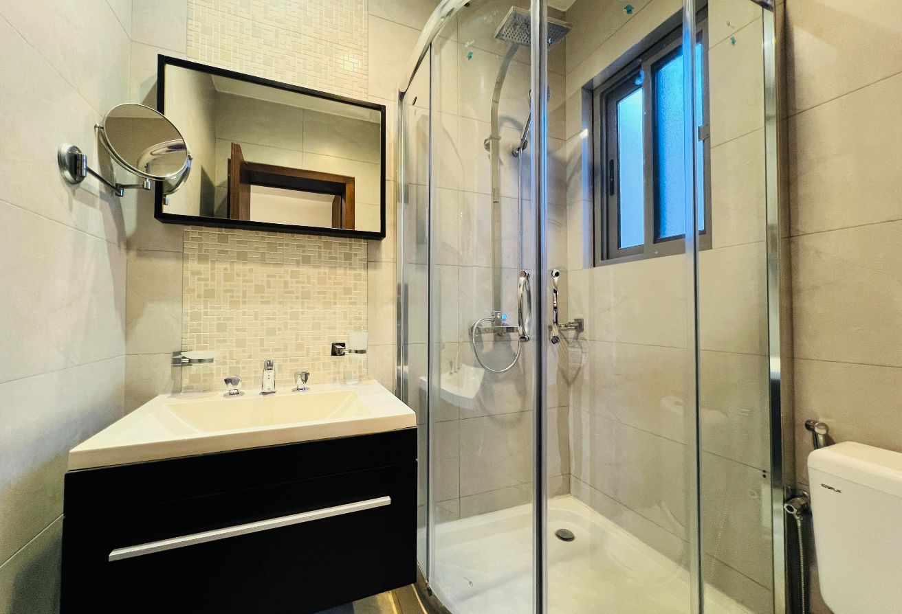 property 1772 image 6
