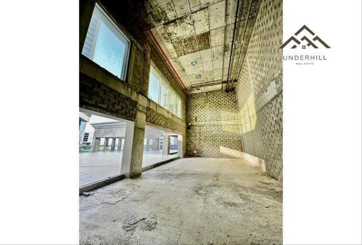 property 1813 image 6