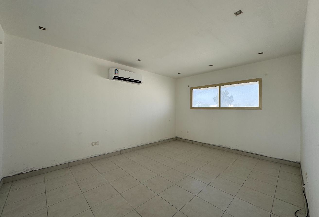 property 1868 image 12