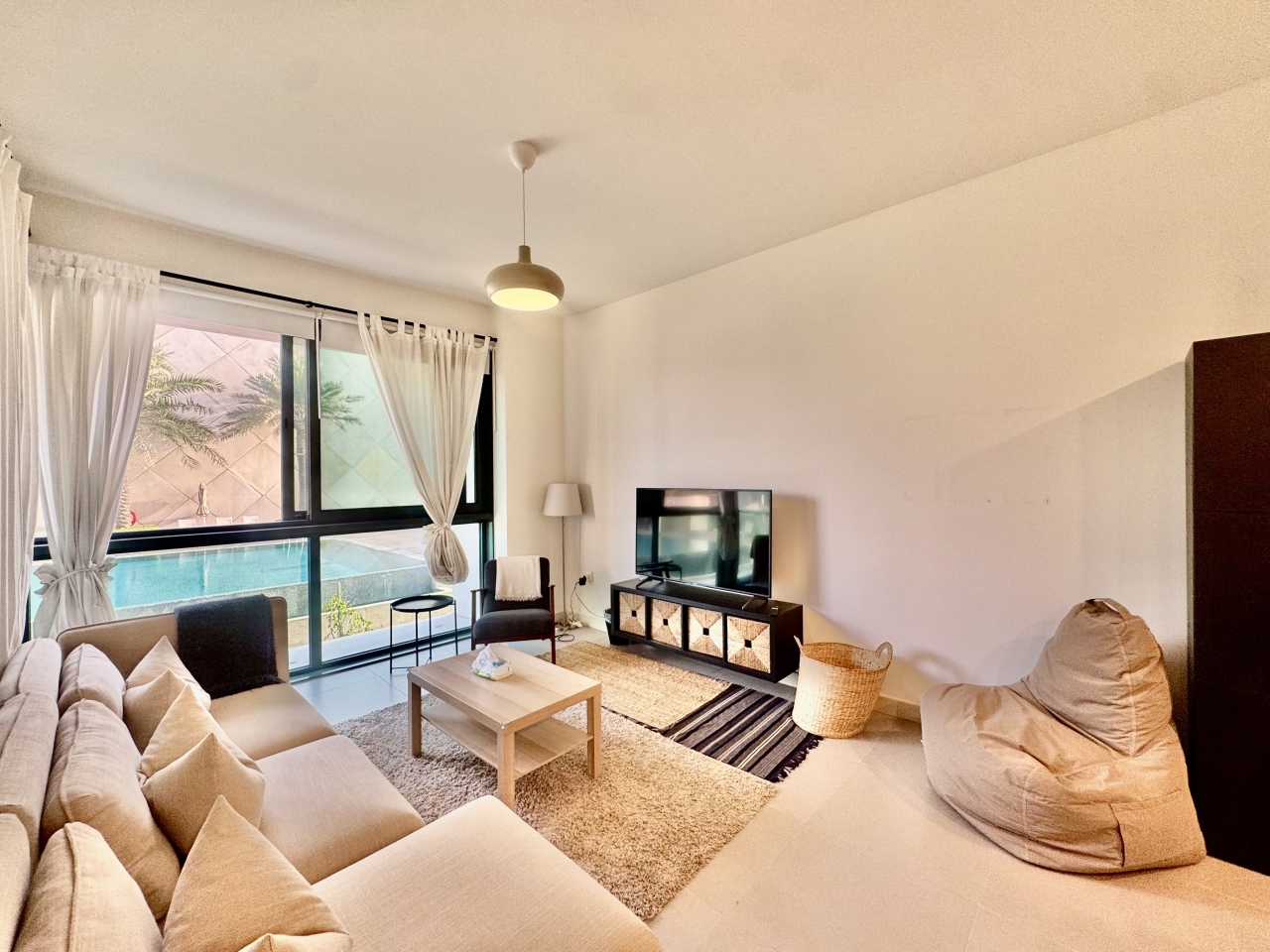 property 2 image 0