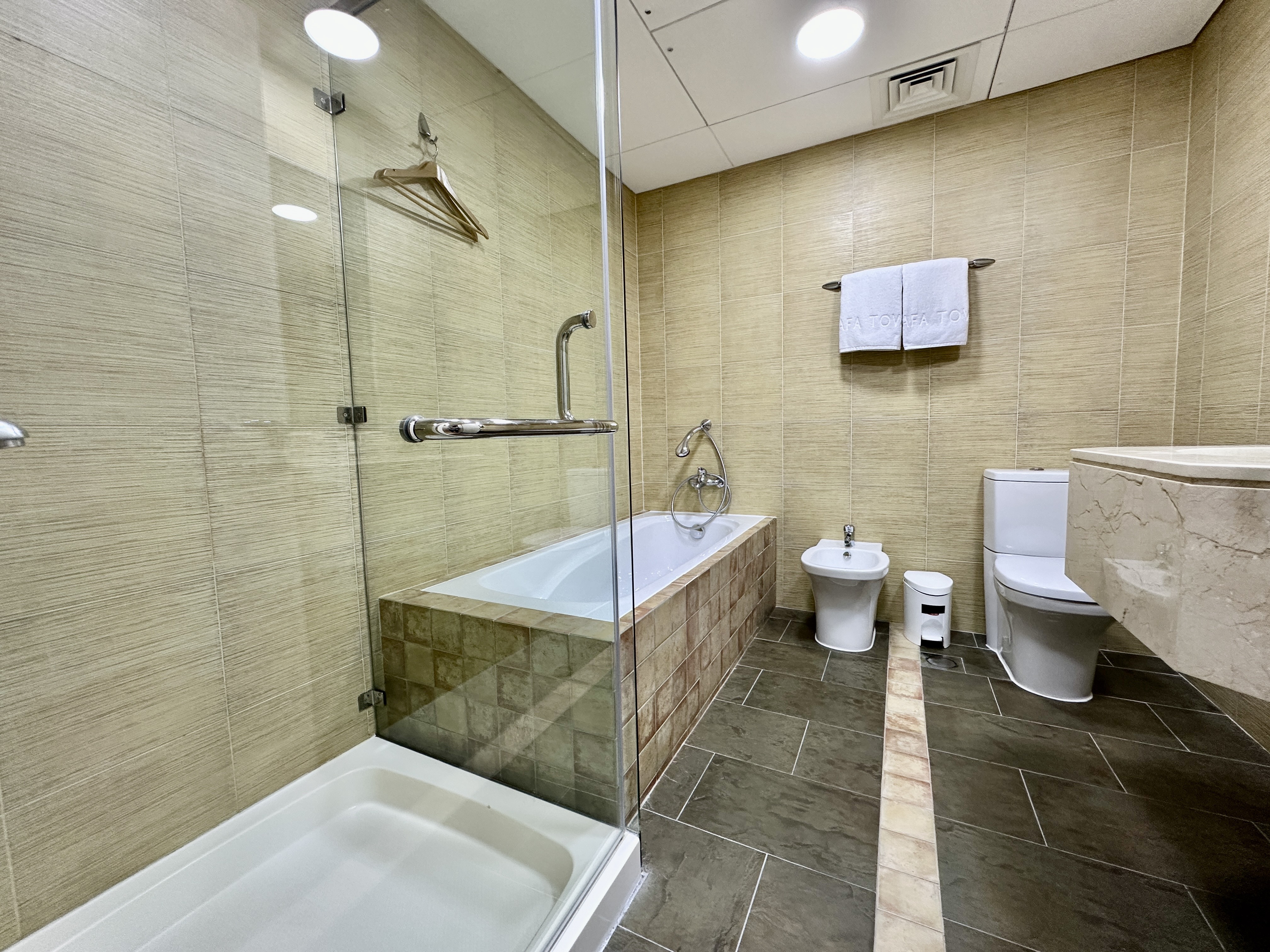 property 2284 image 7