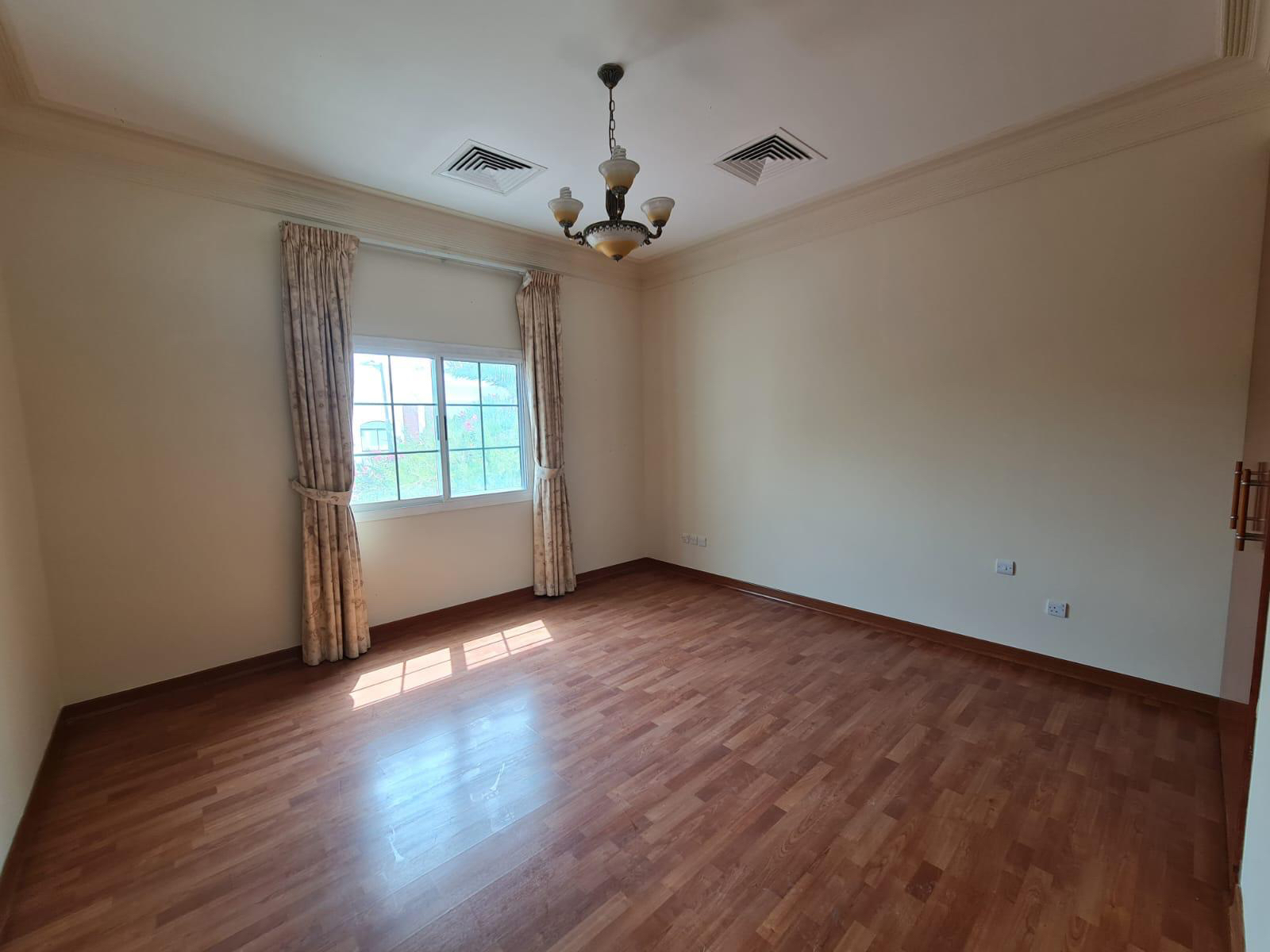 property 2303 image 10