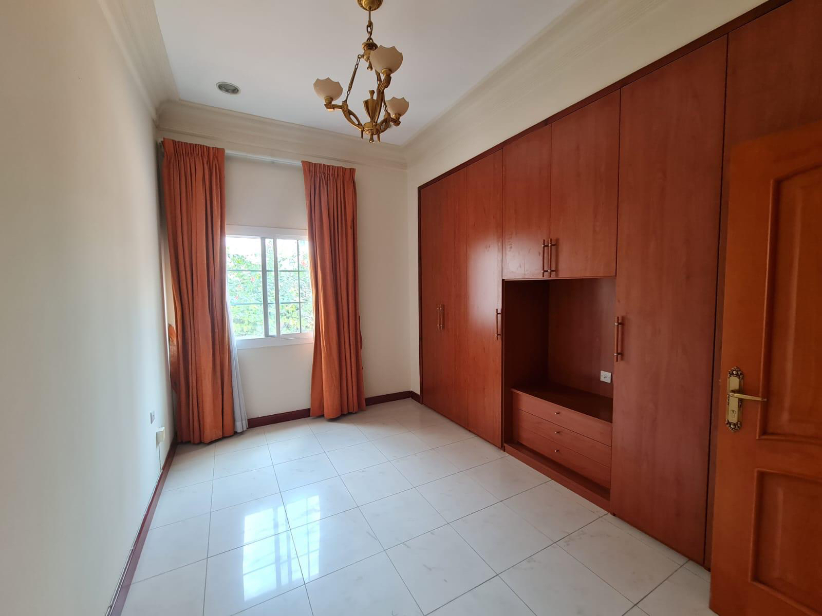 property 2303 image 13