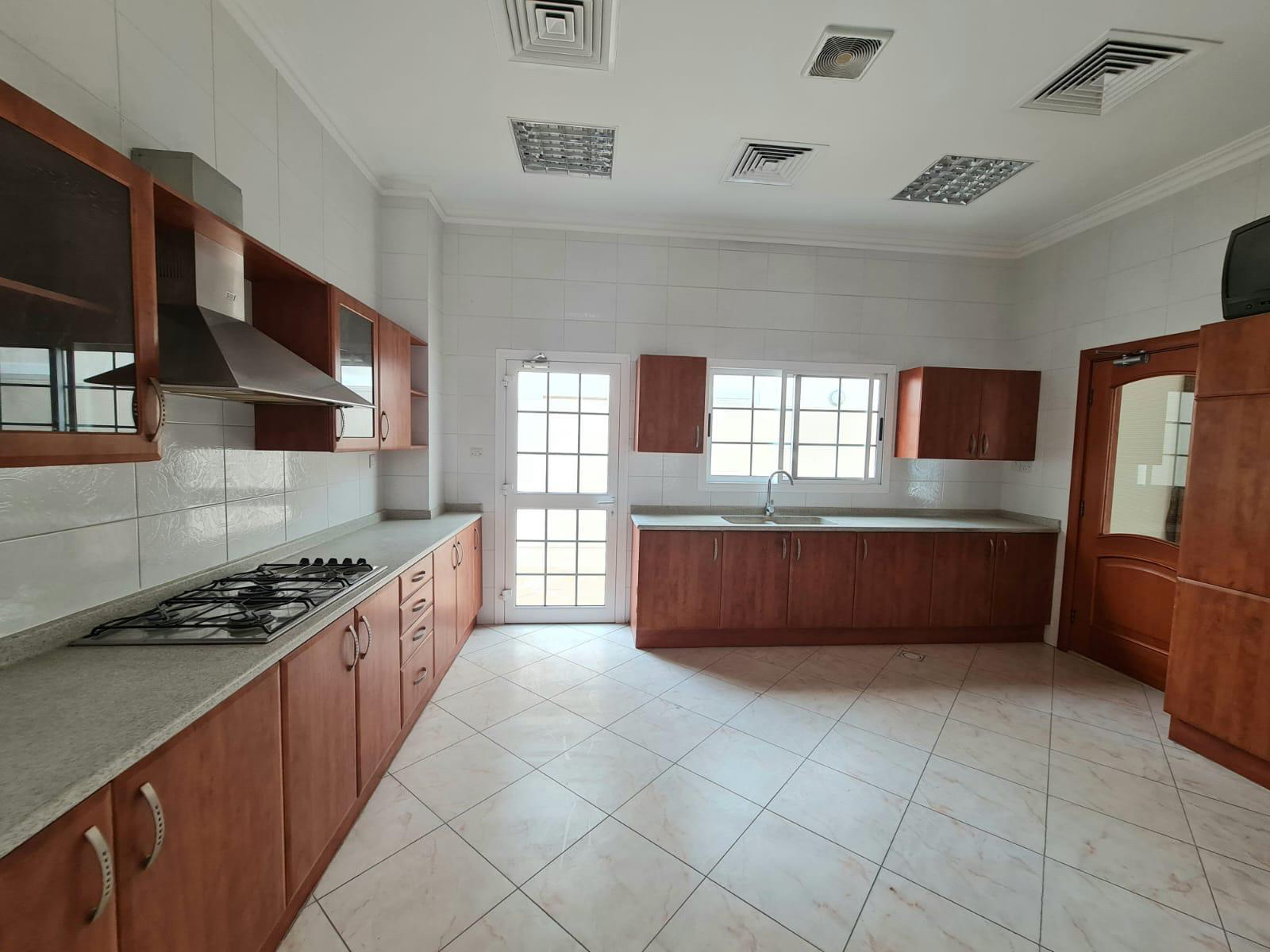 property 2303 image 15