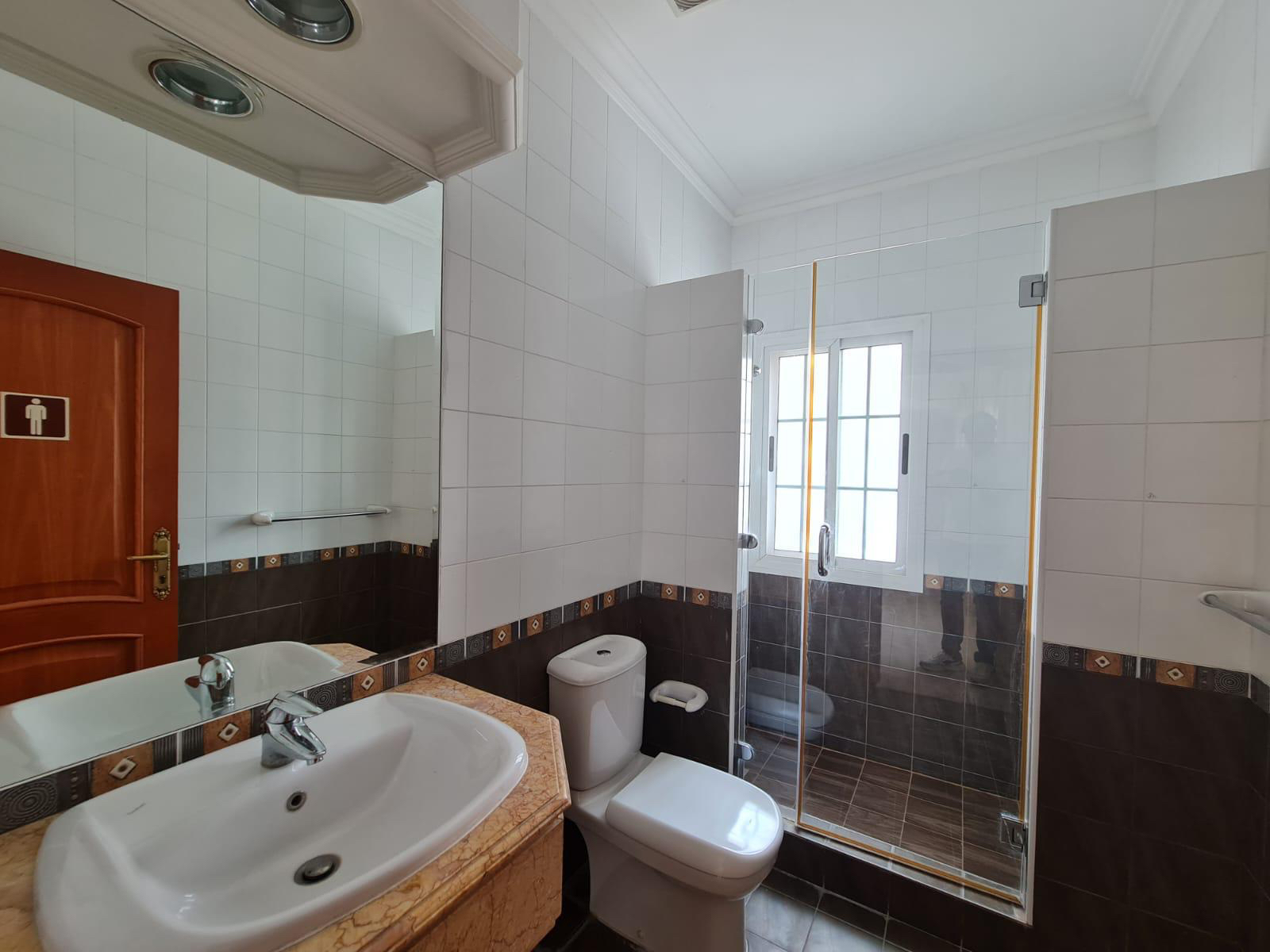 property 2303 image 20