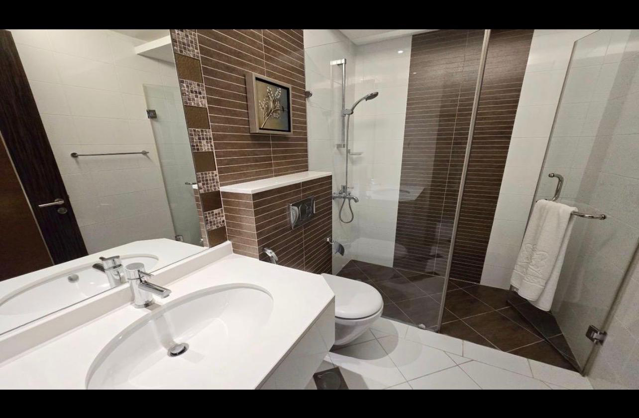 property 2305 image 10