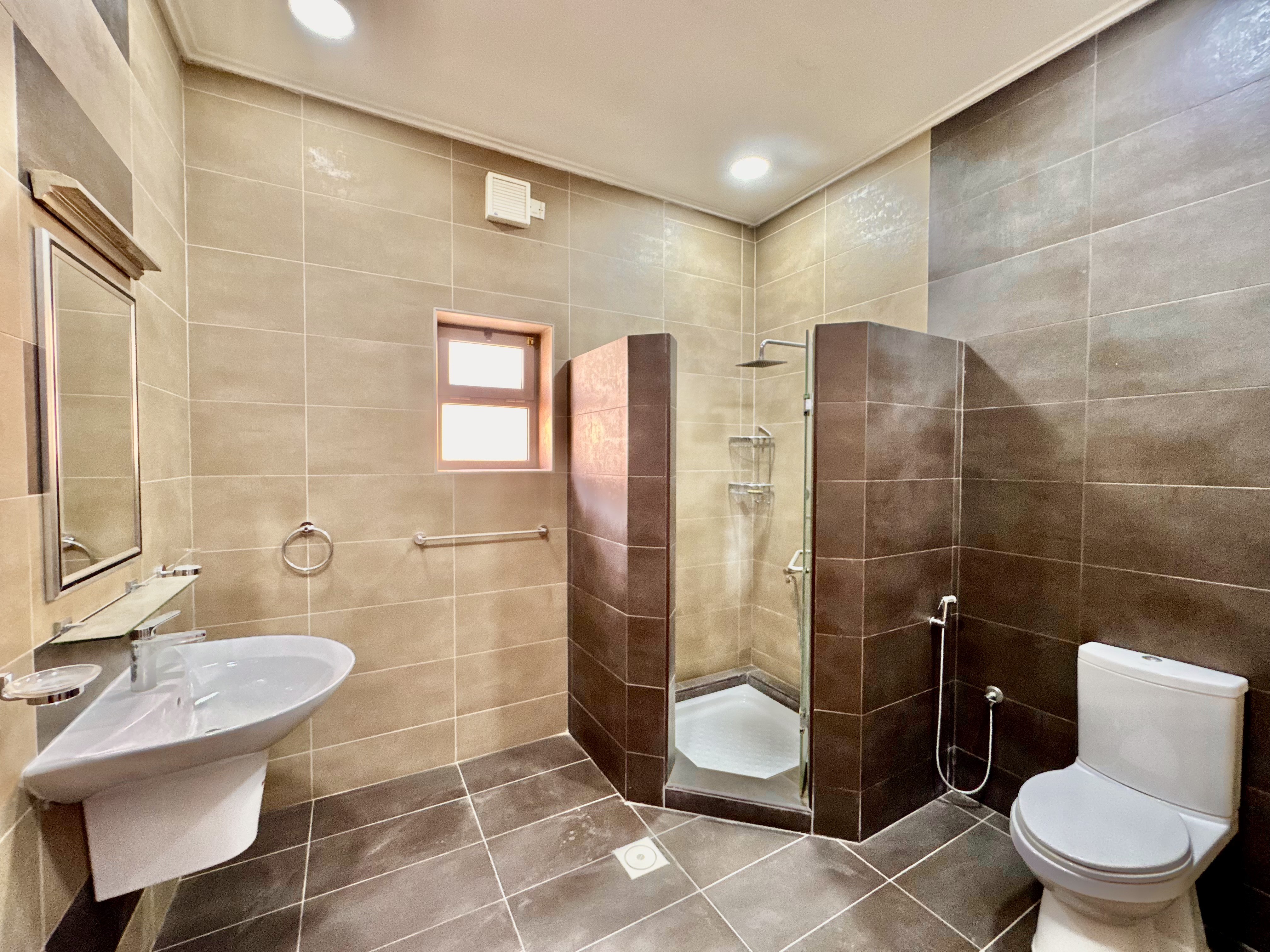 property 2310 image 12