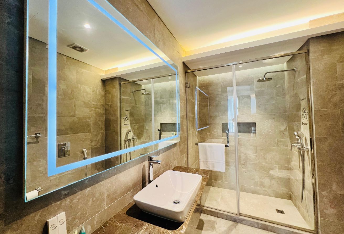 property 2320 image 7