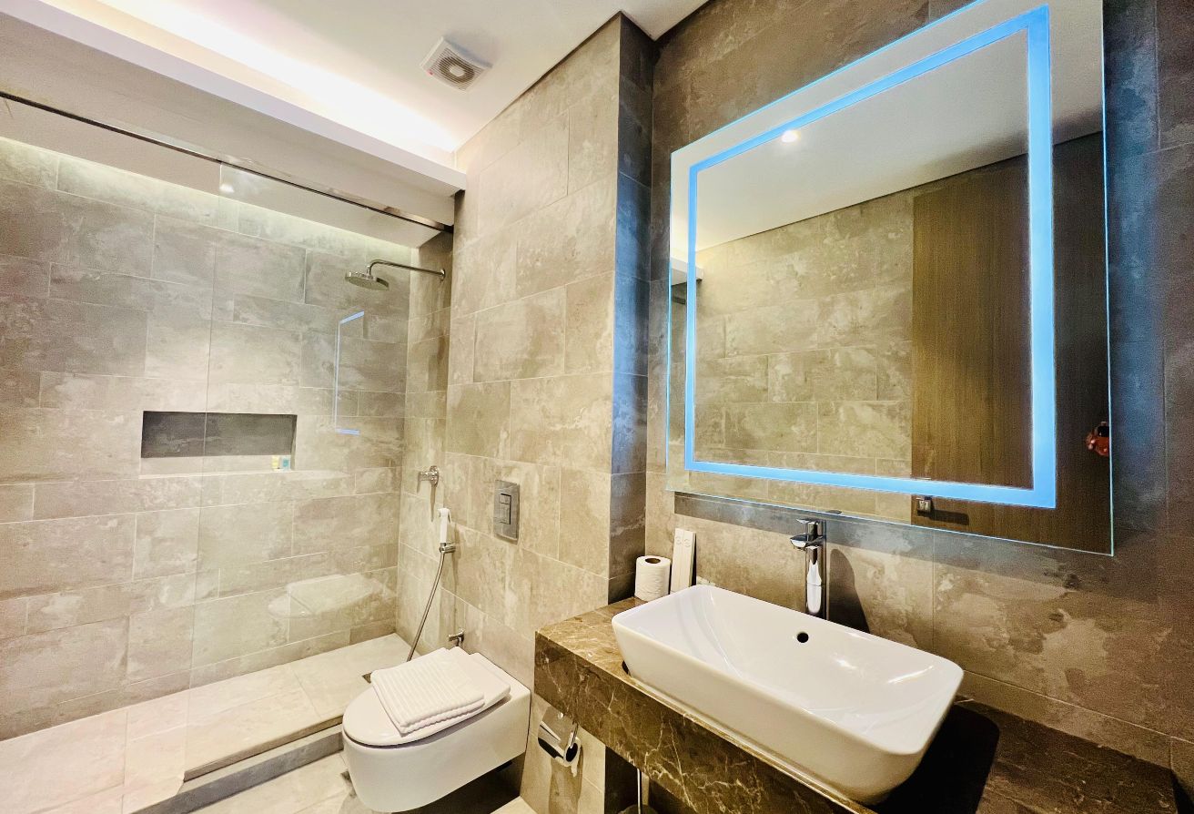 property 2327 image 7