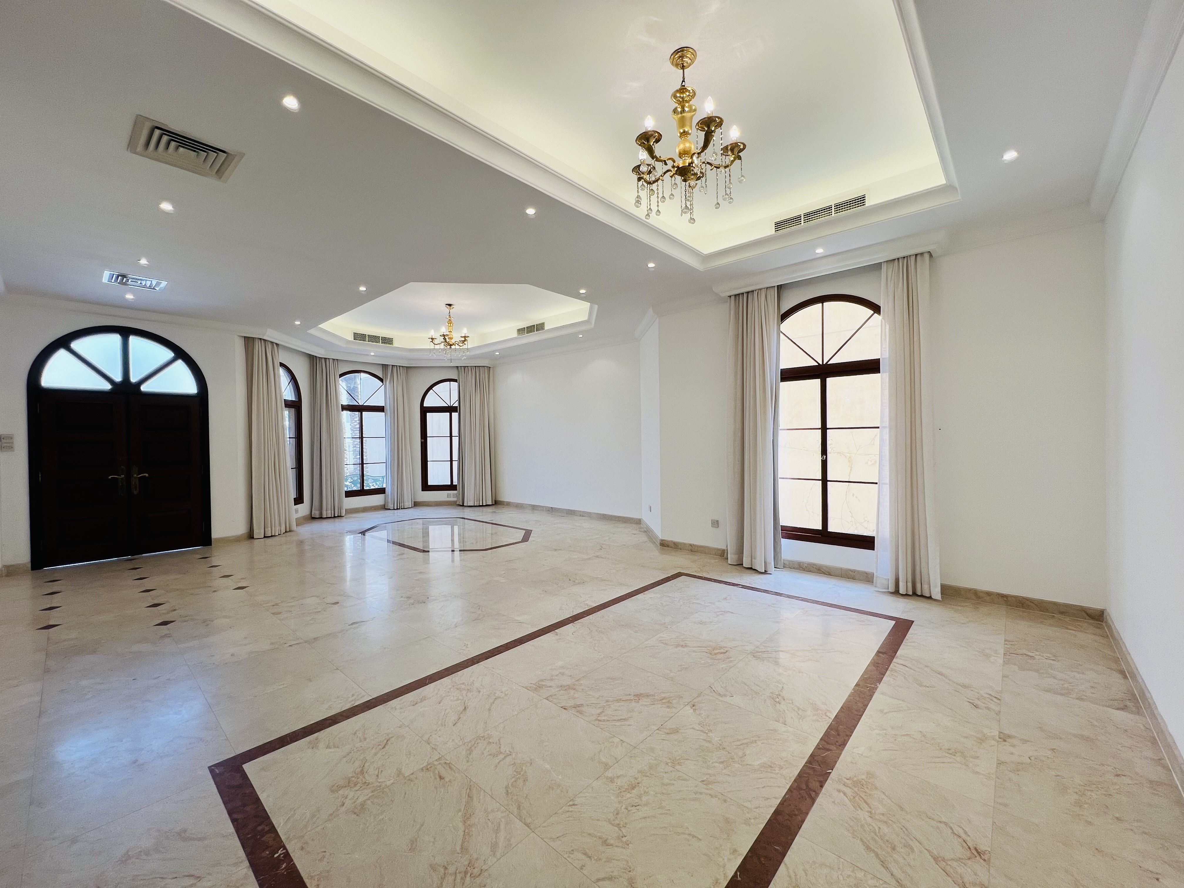 property 2339 image 3