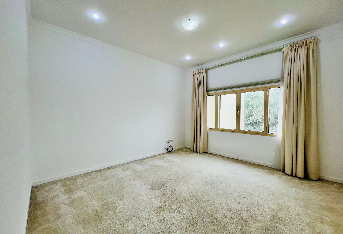 property 2352 image 12