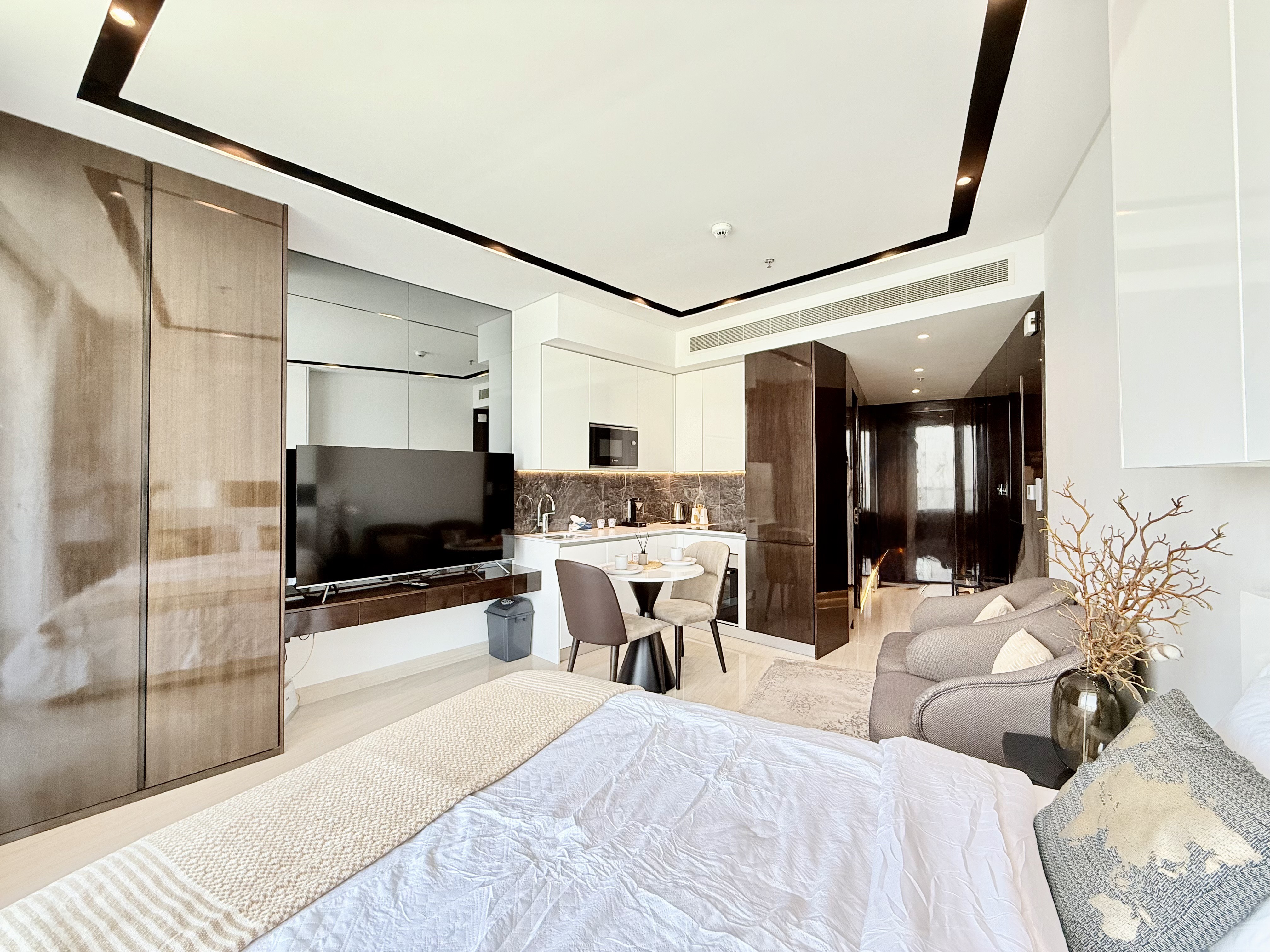 property 2356 image 3