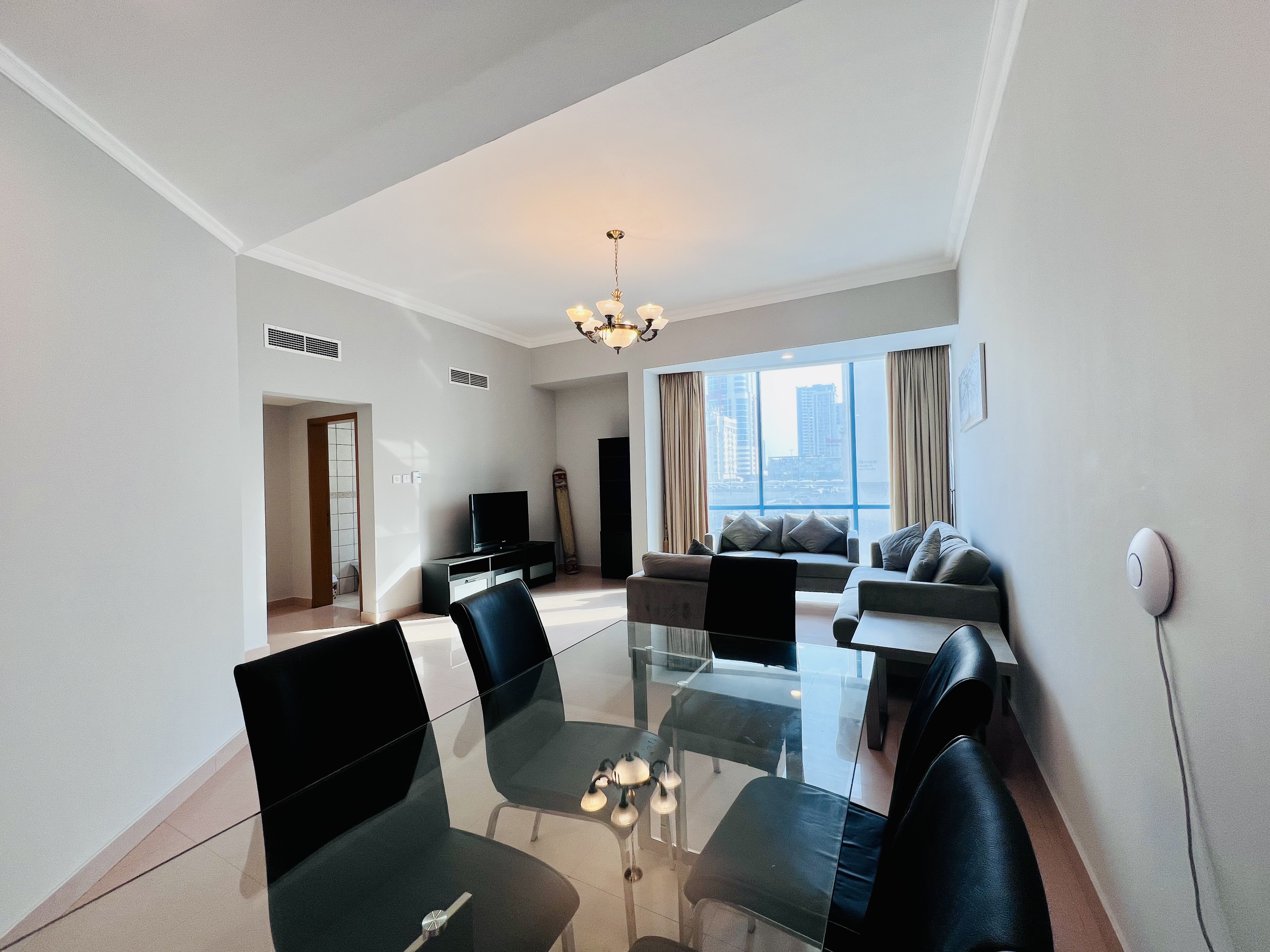 property 2357 image 0