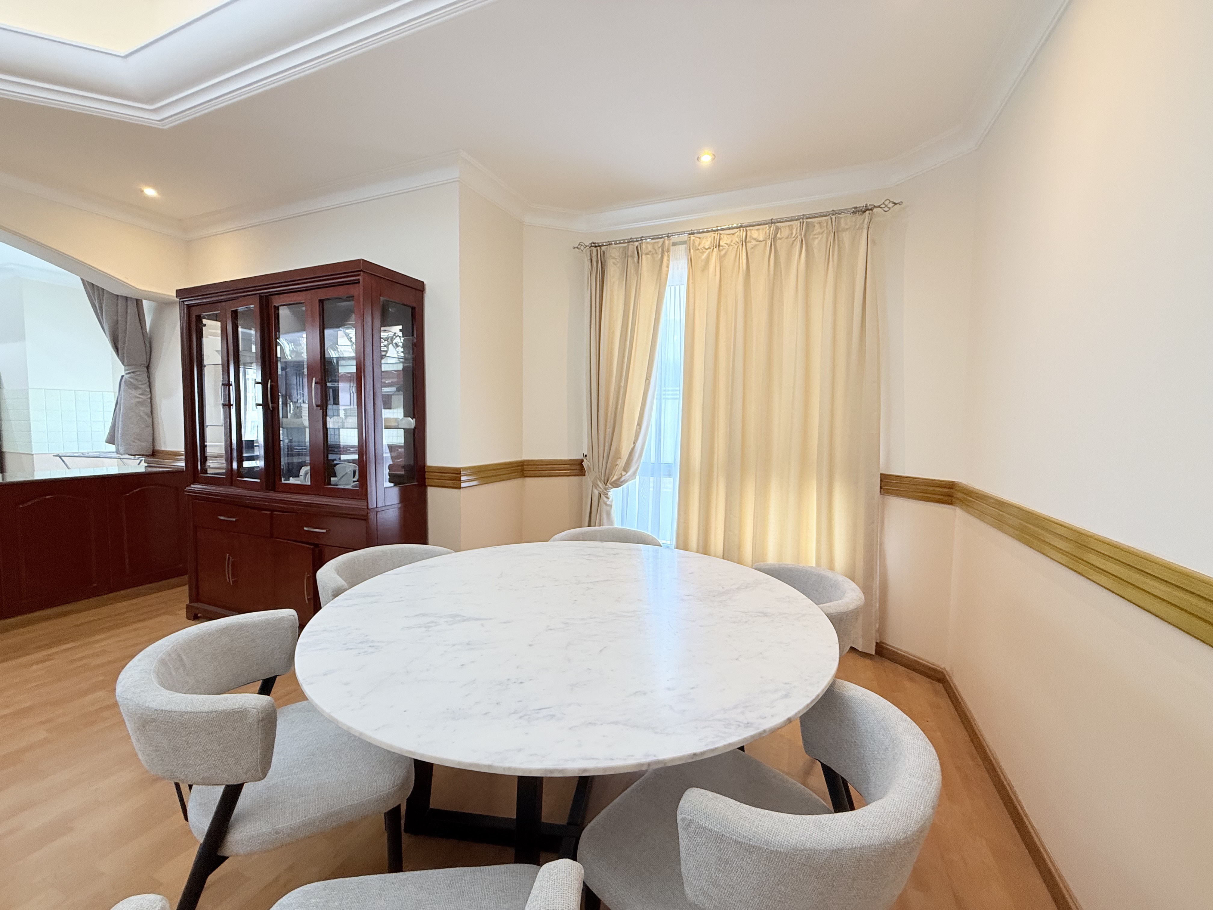 property 2359 image 2
