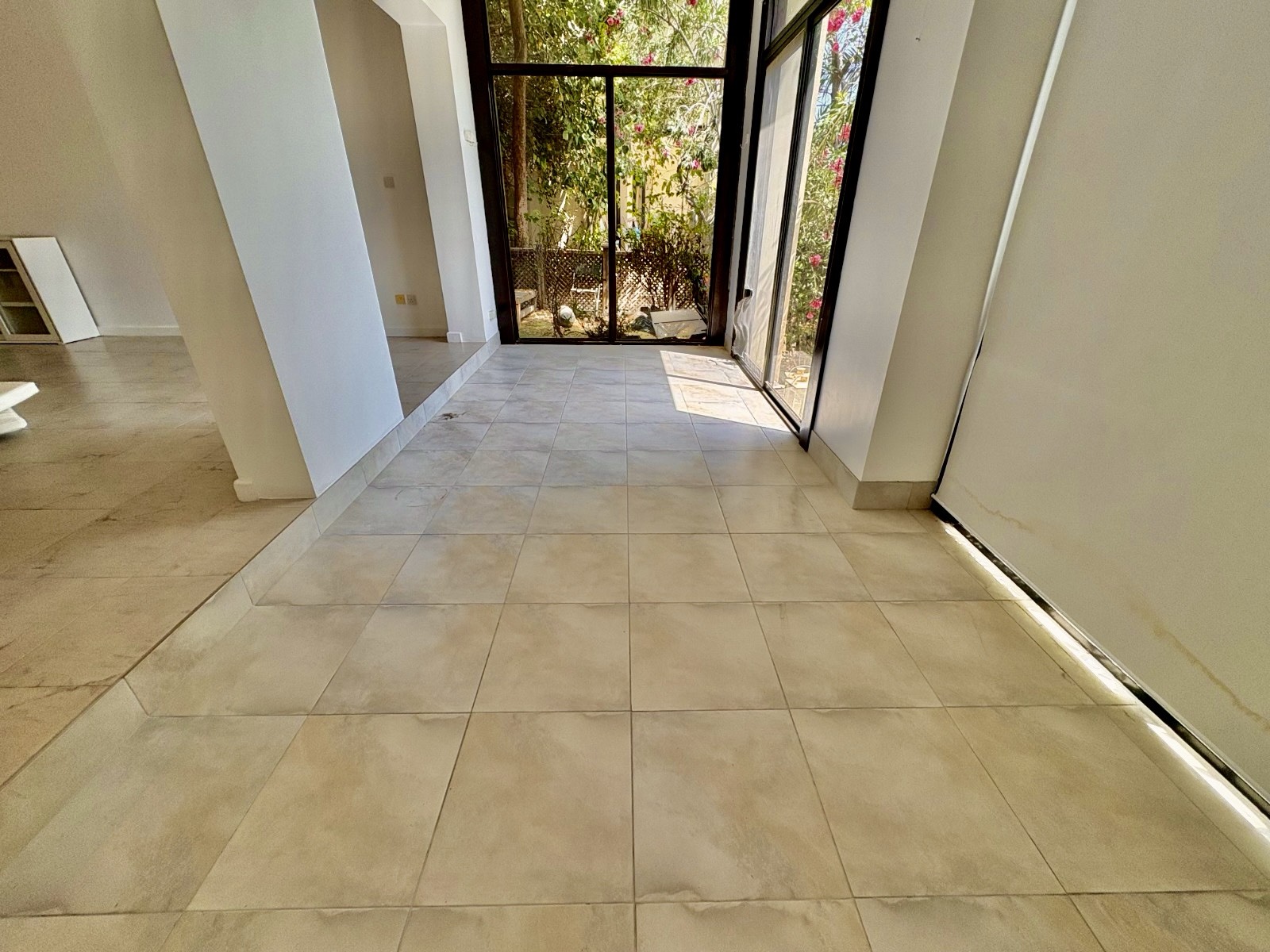 property 2373 image 6