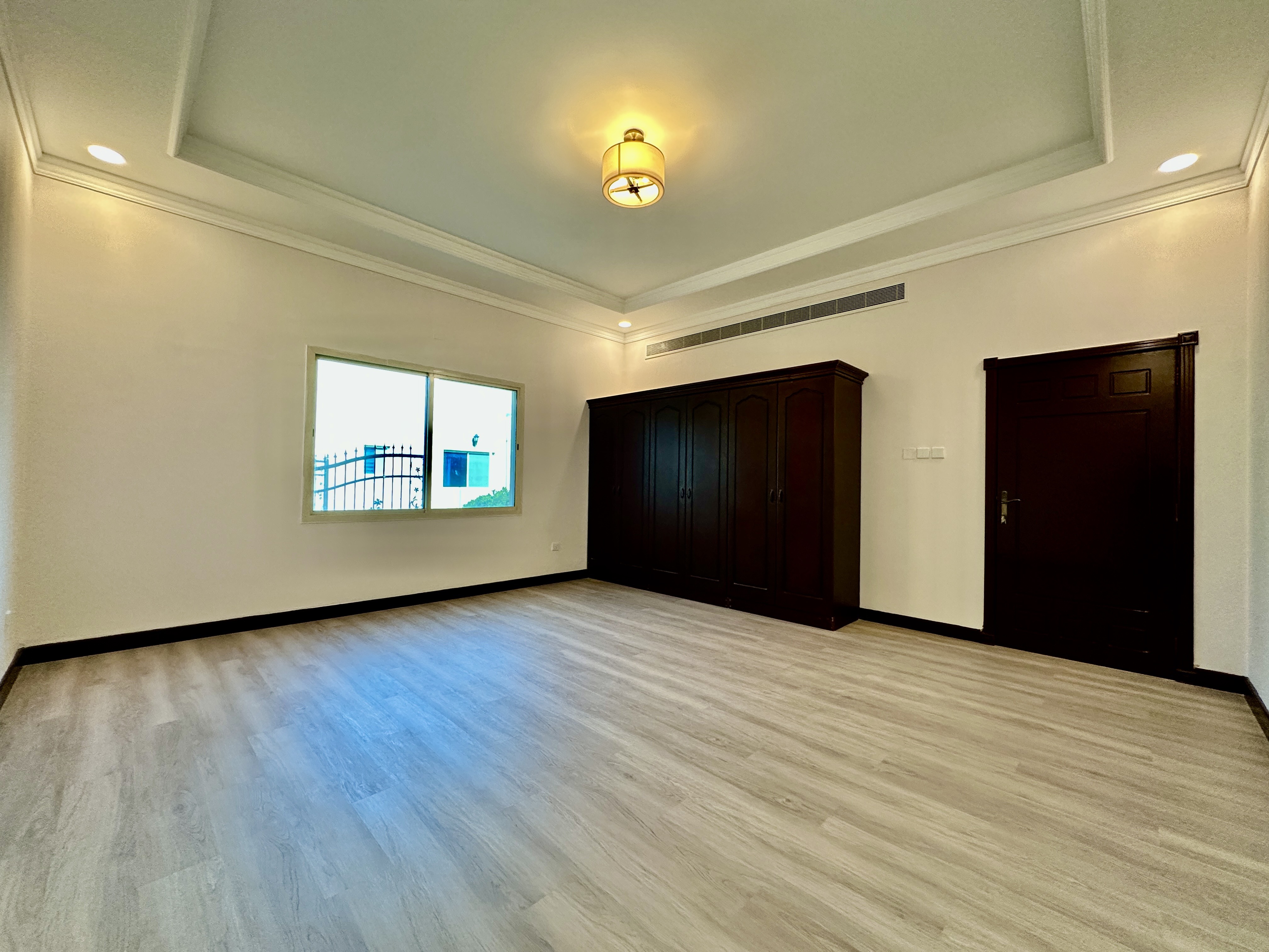 property 2376 image 11