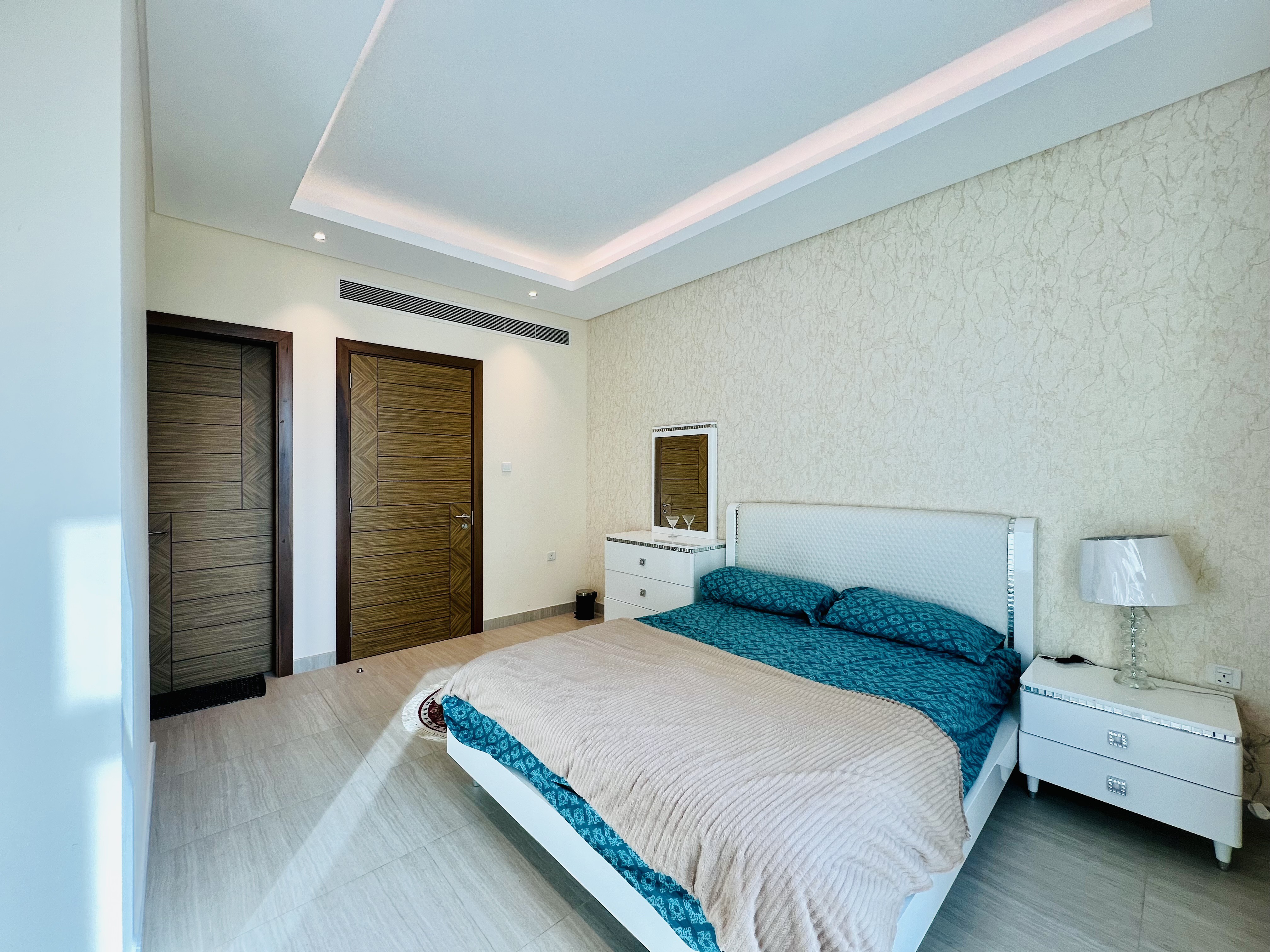 property 2409 image 7