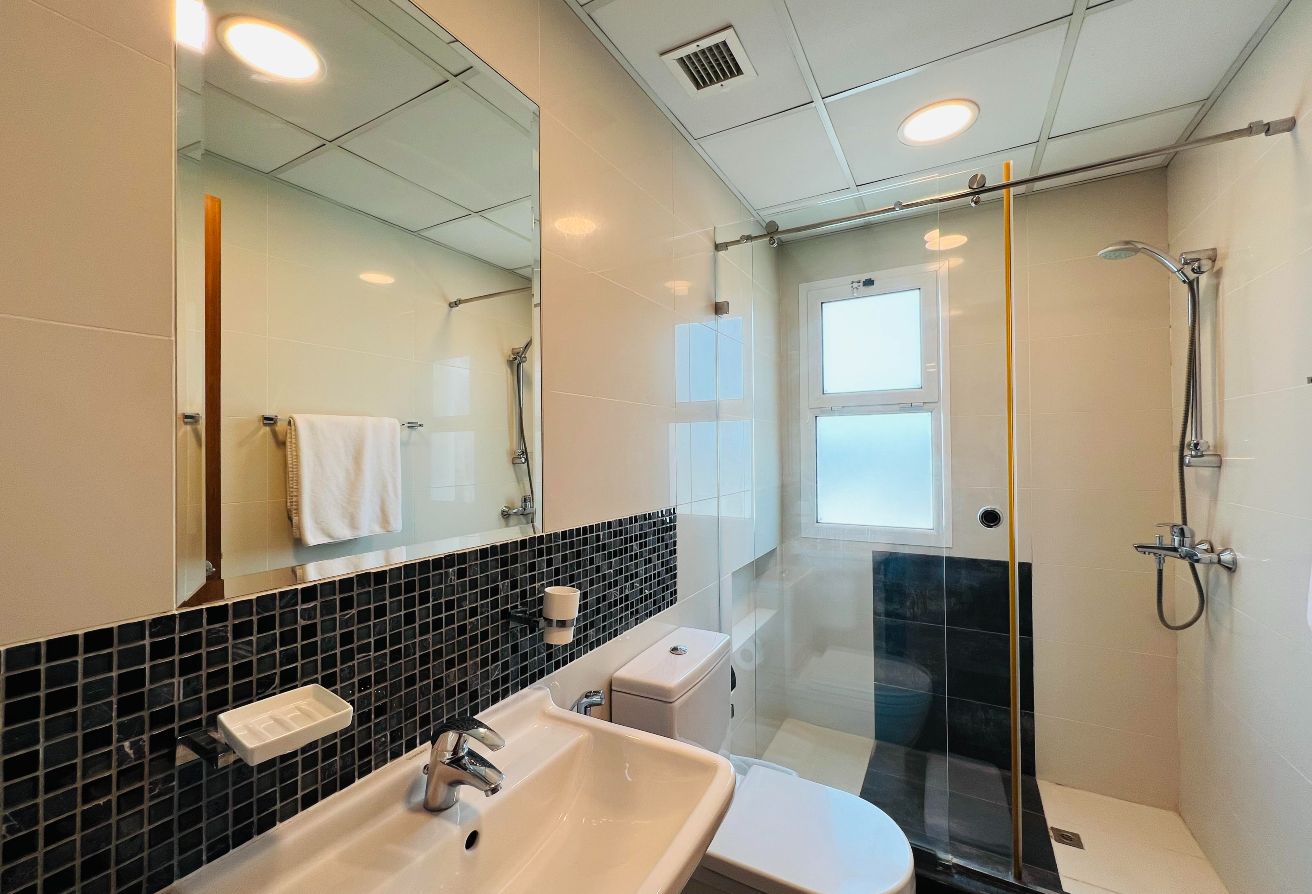 property 2418 image 9