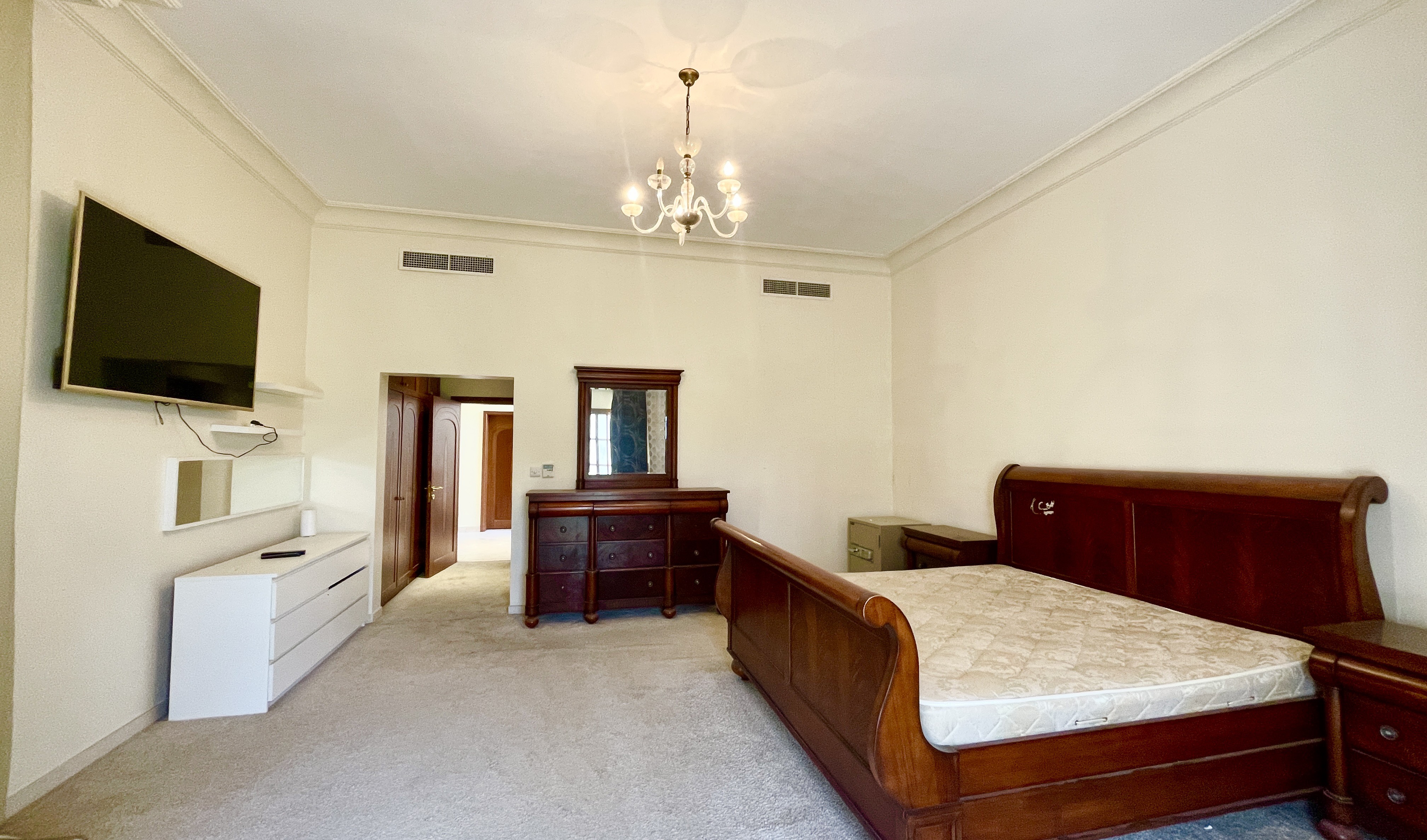 property 2419 image 15