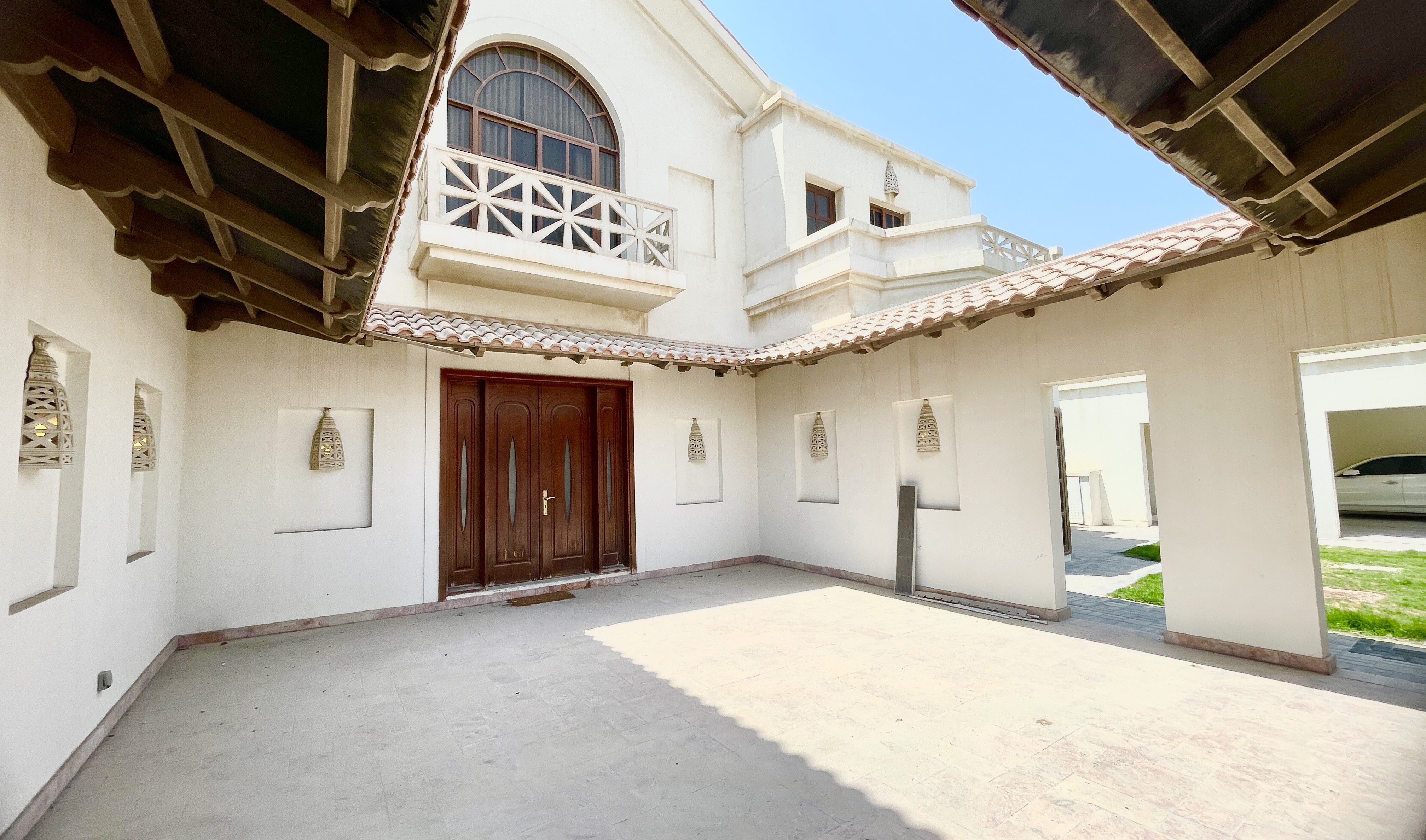 property 2419 image 2