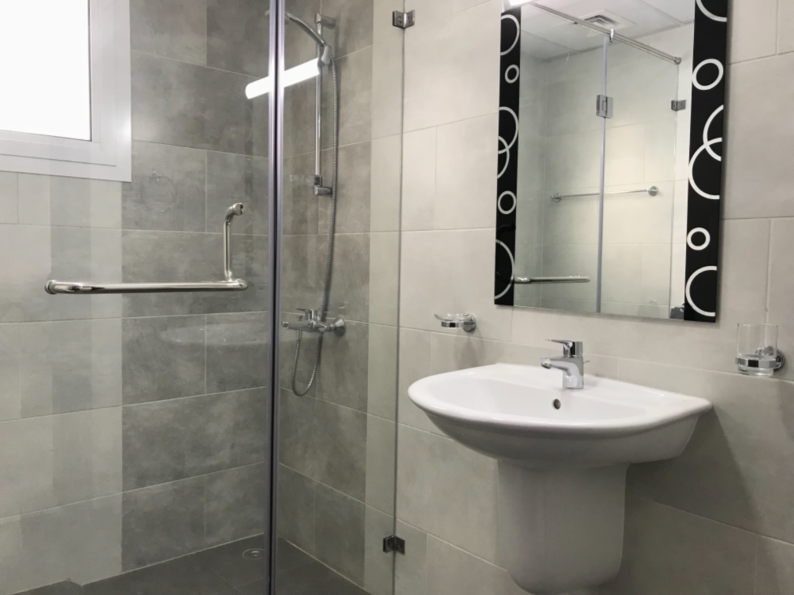 property 2420 image 6