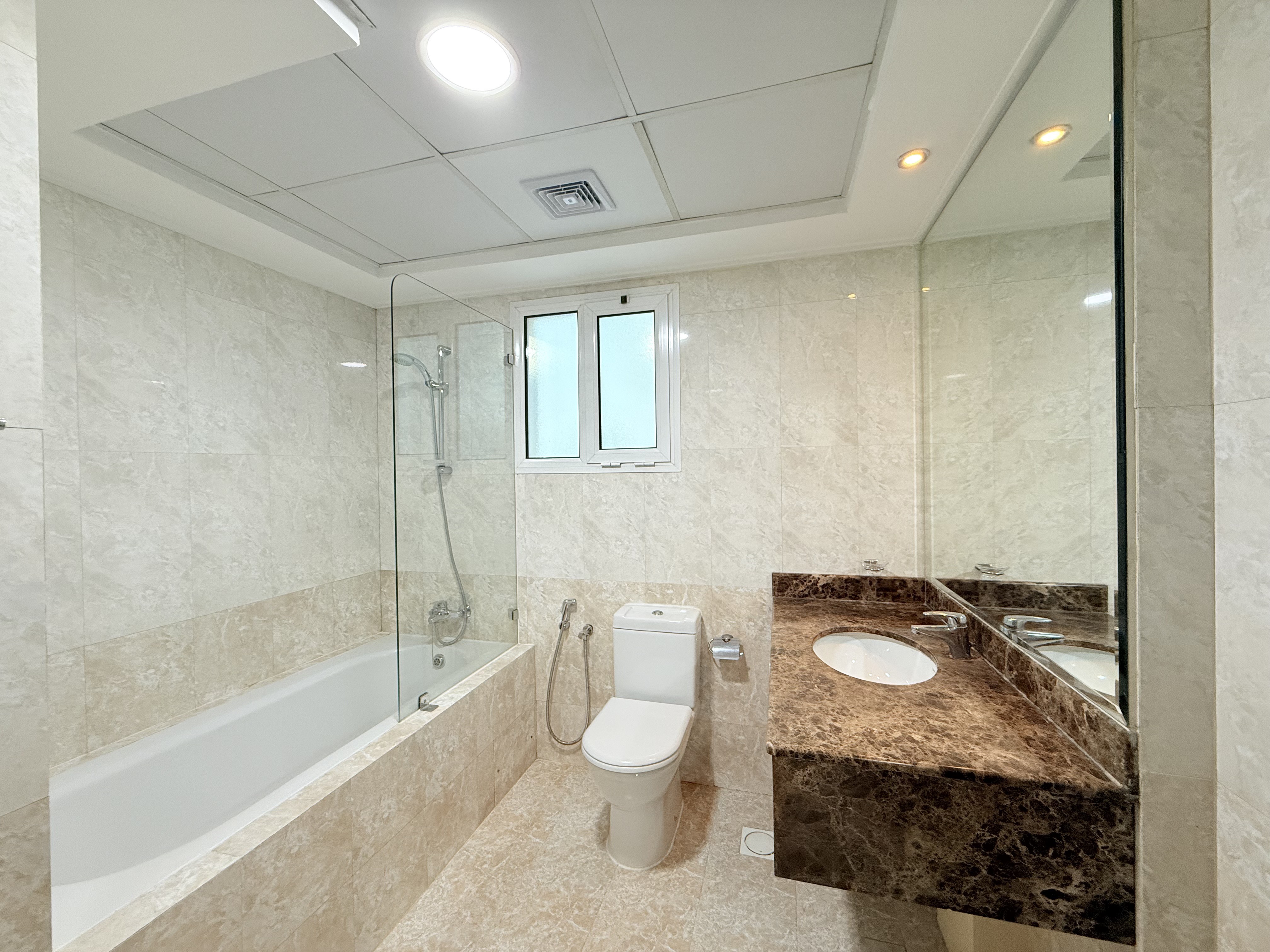 property 2422 image 9