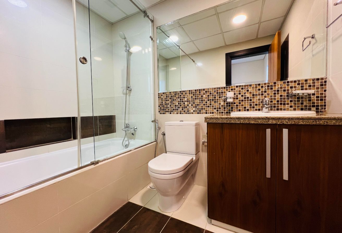 property 2424 image 7