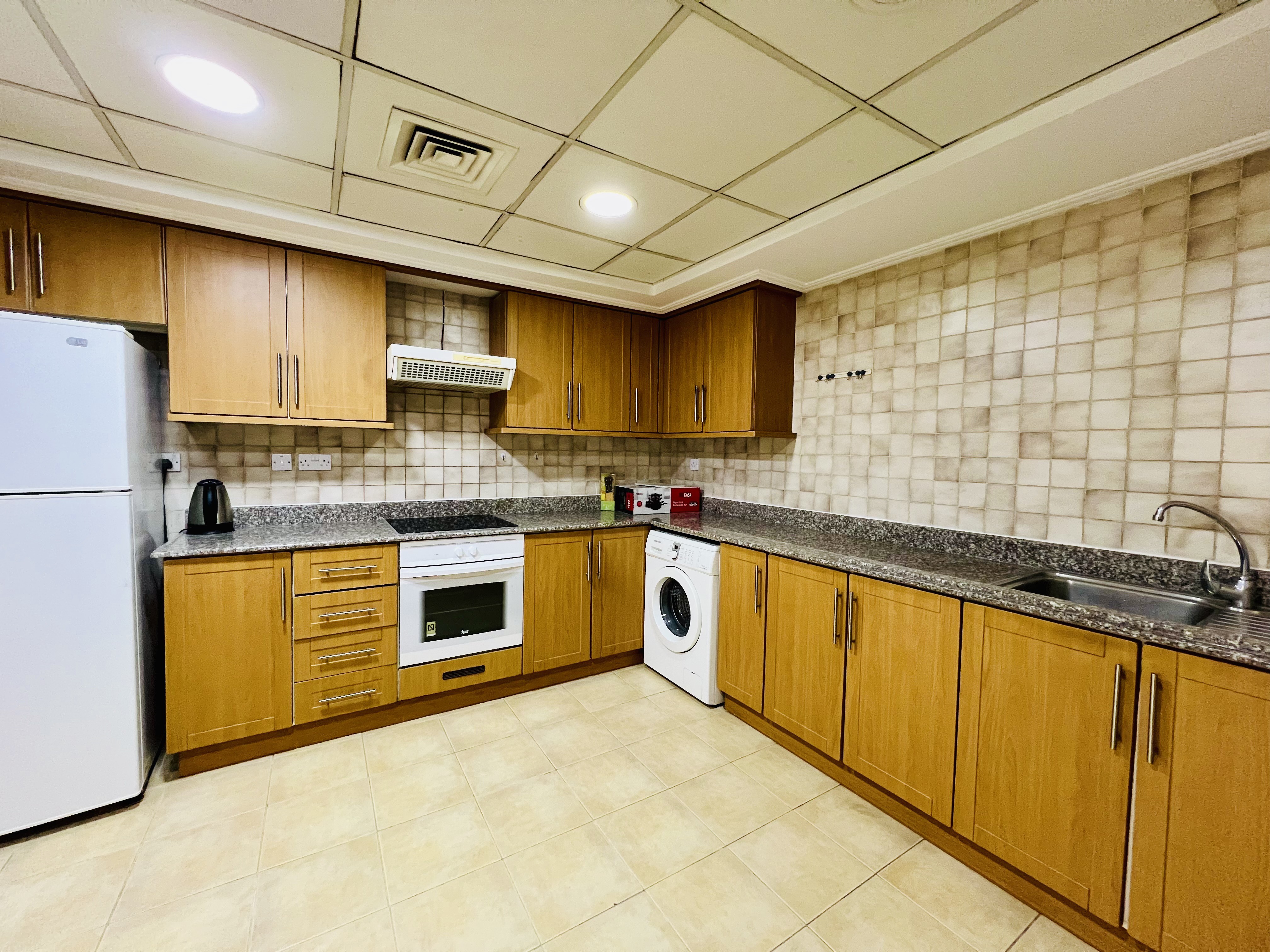 property 2425 image 3