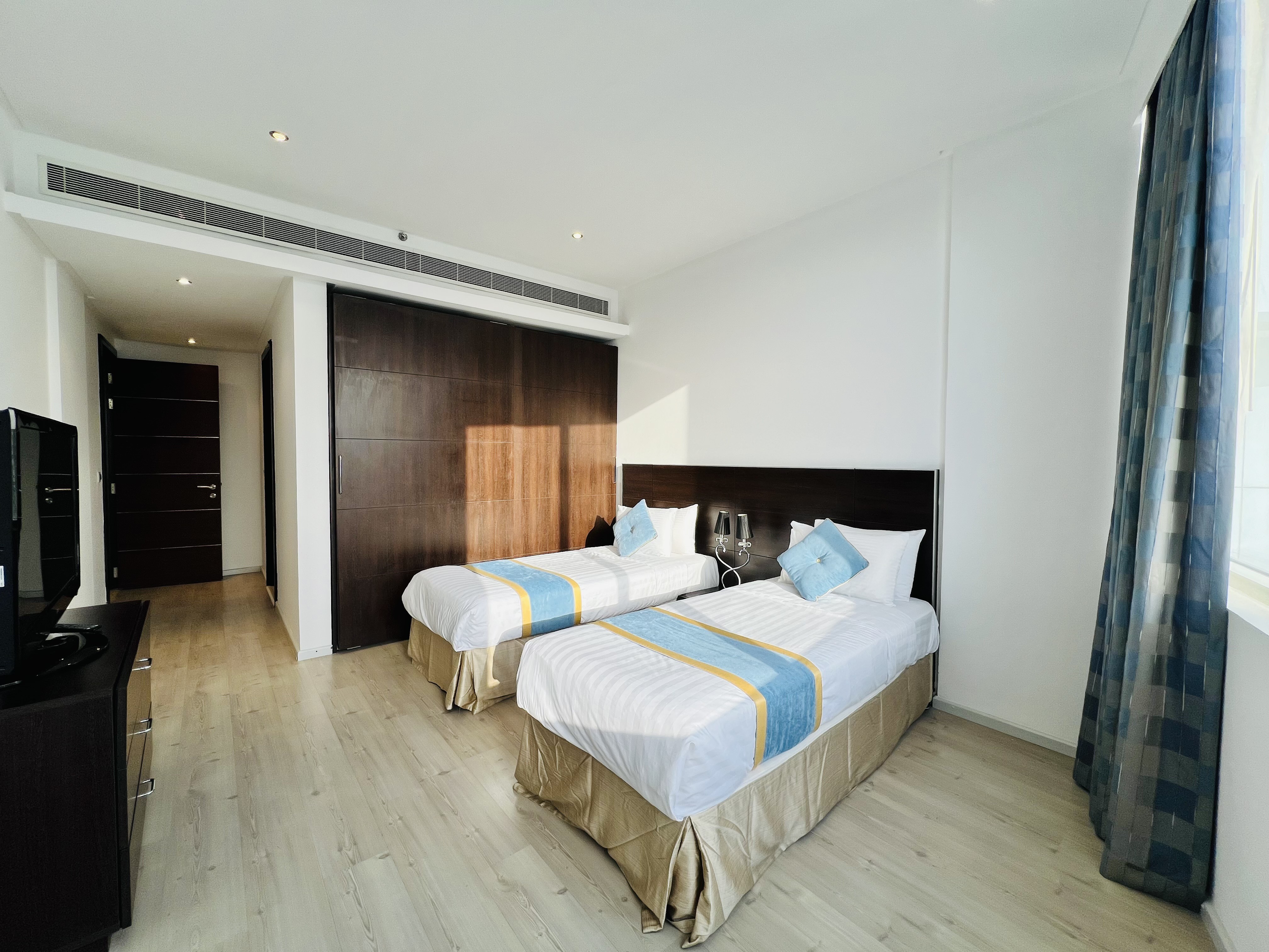 property 2426 image 10