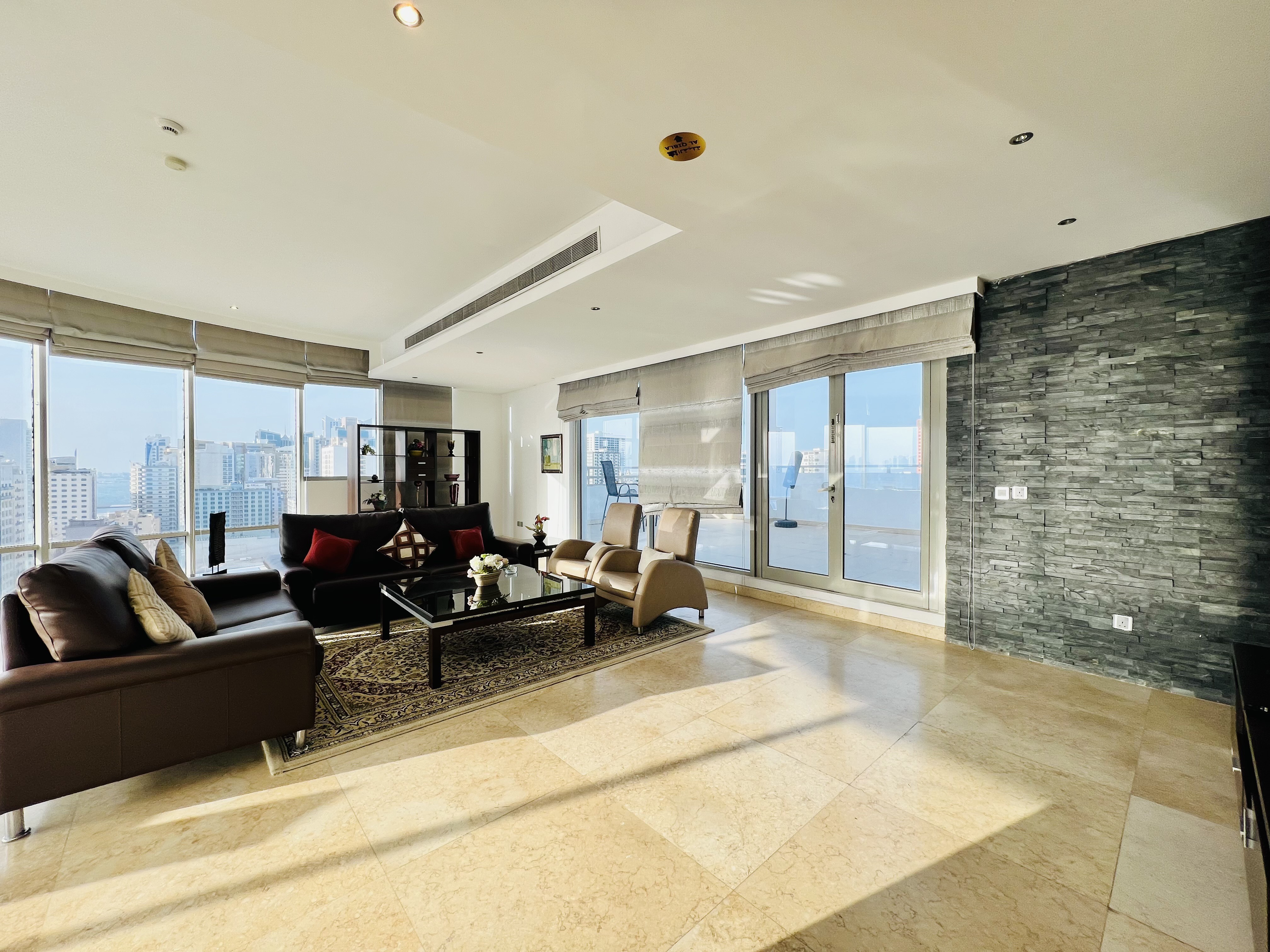 property 2426 image 4
