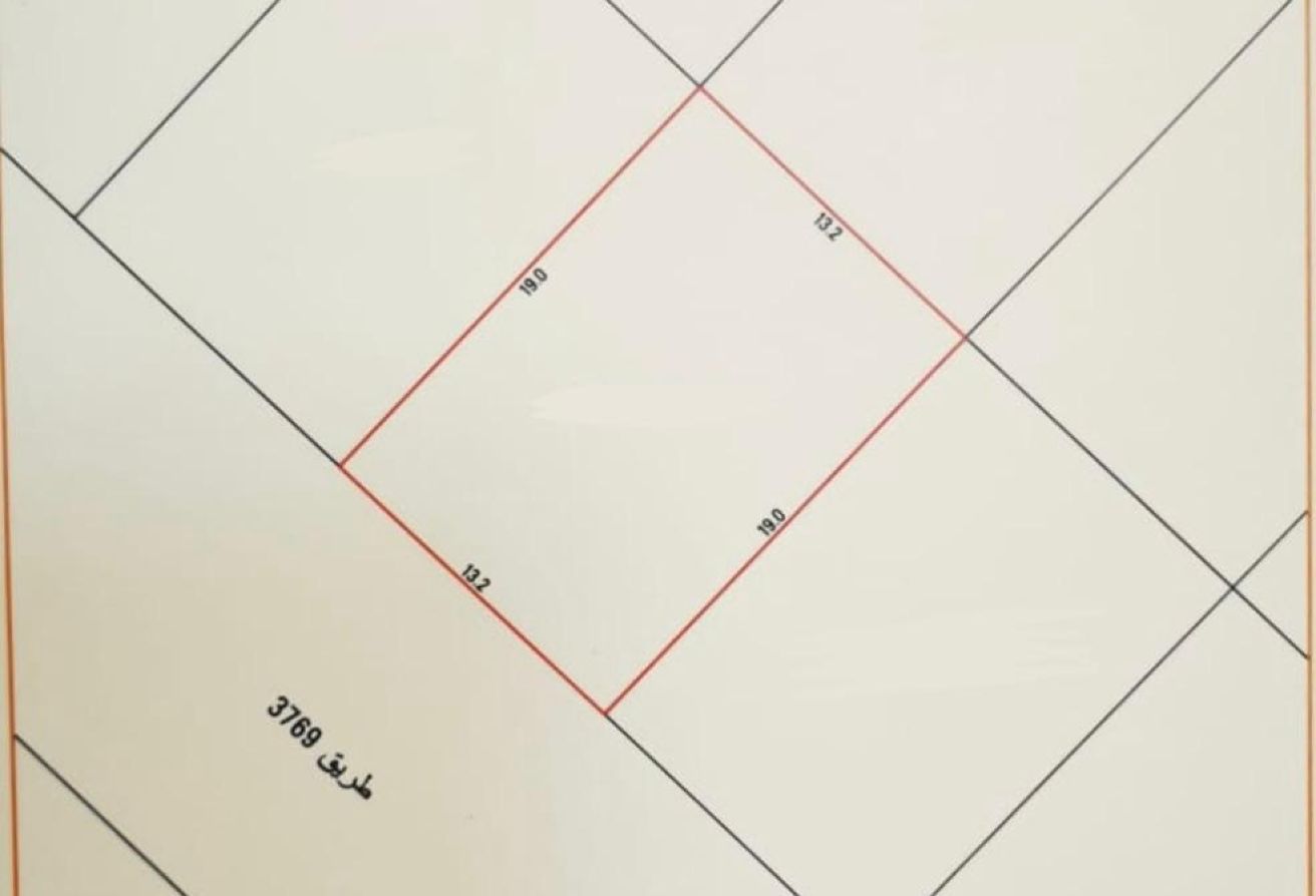 property 2433 image 0
