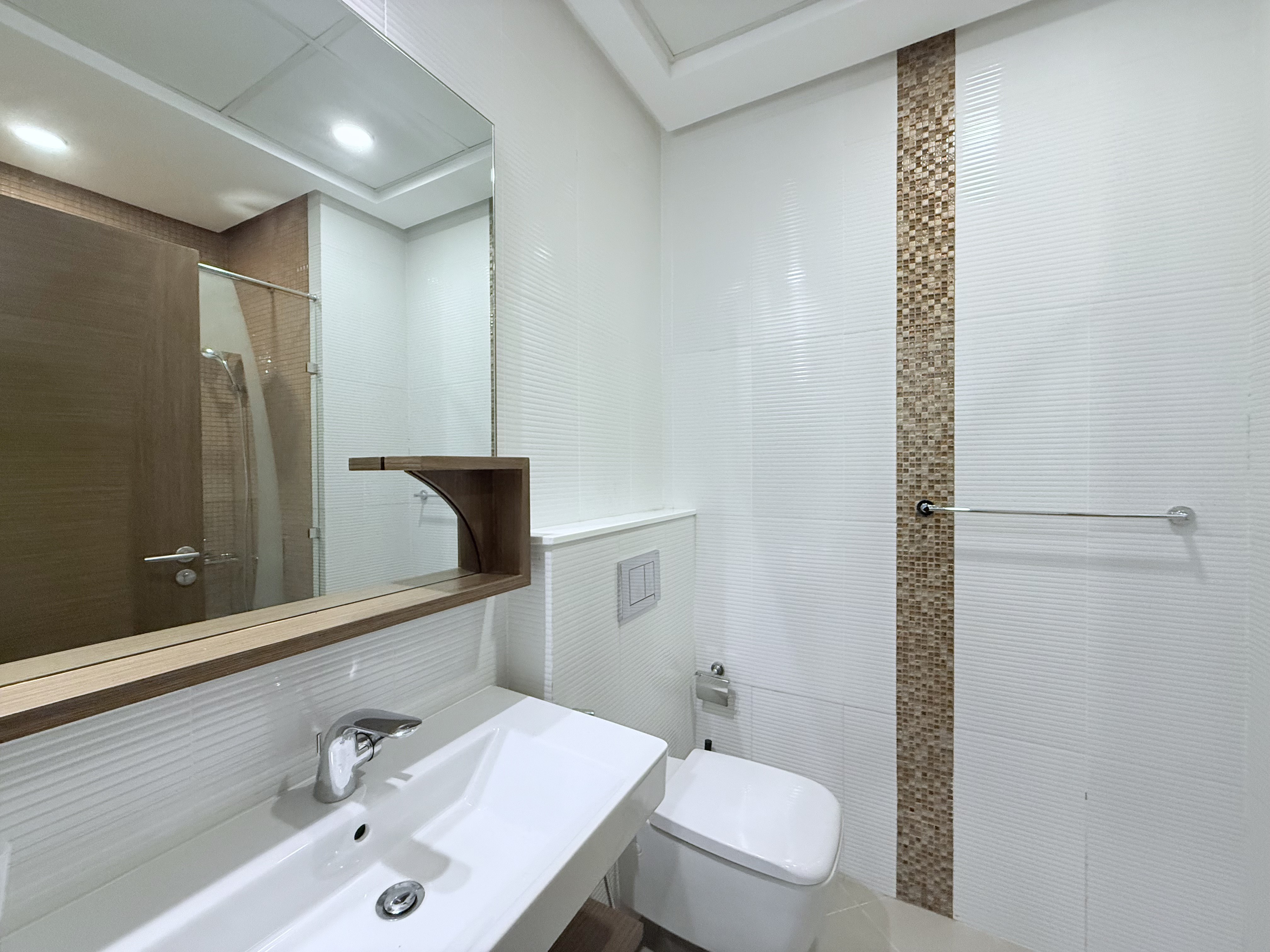 property 2436 image 7
