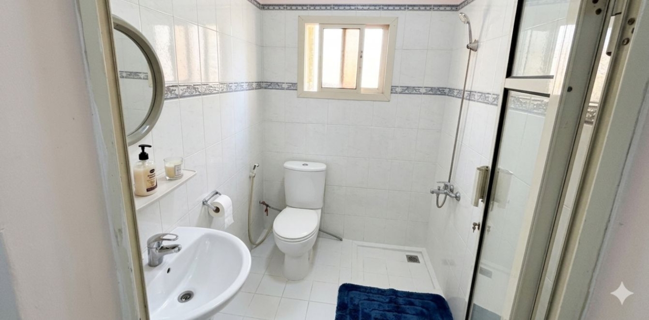 property 2457 image 3